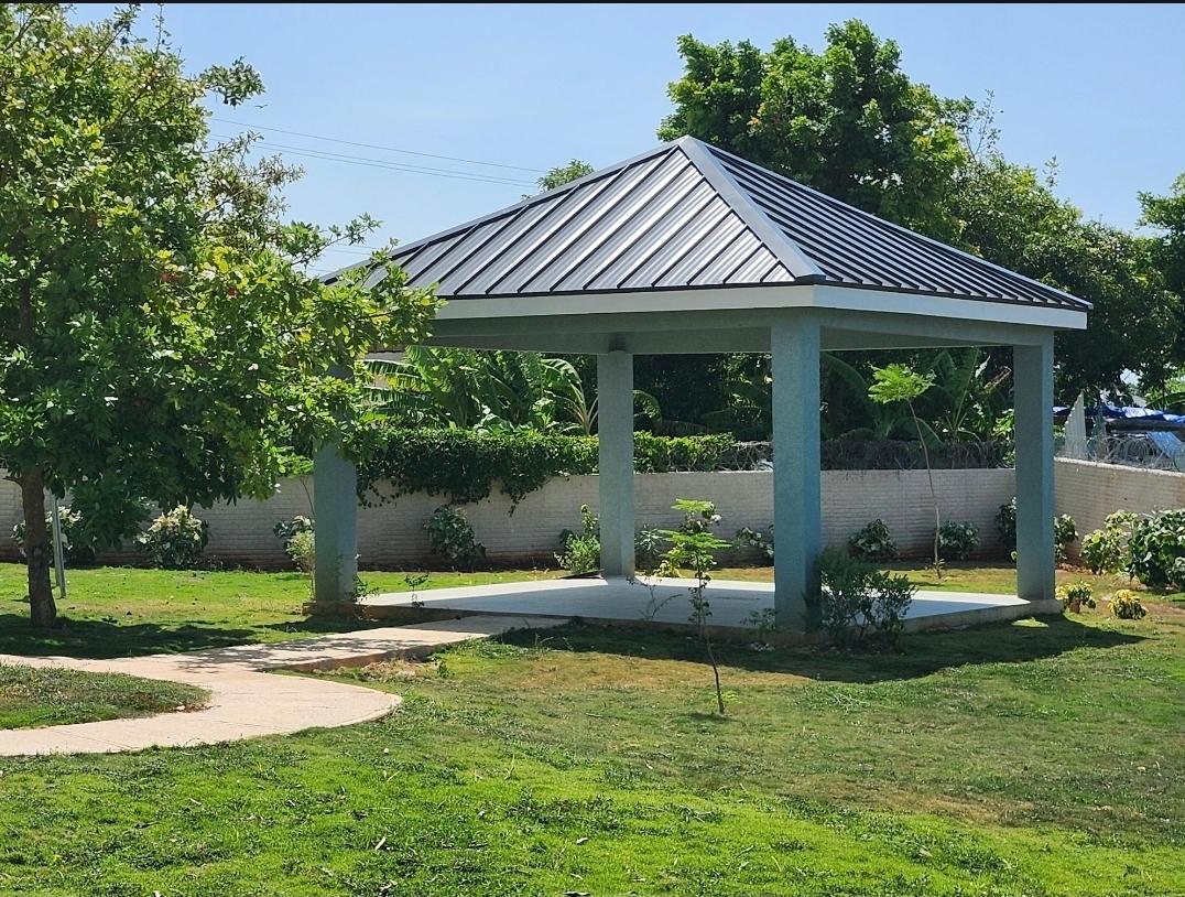 Townhouse For Rent: DISCOVERY BAY, ST ANN, Discovery Bay | $1,300 photo 10