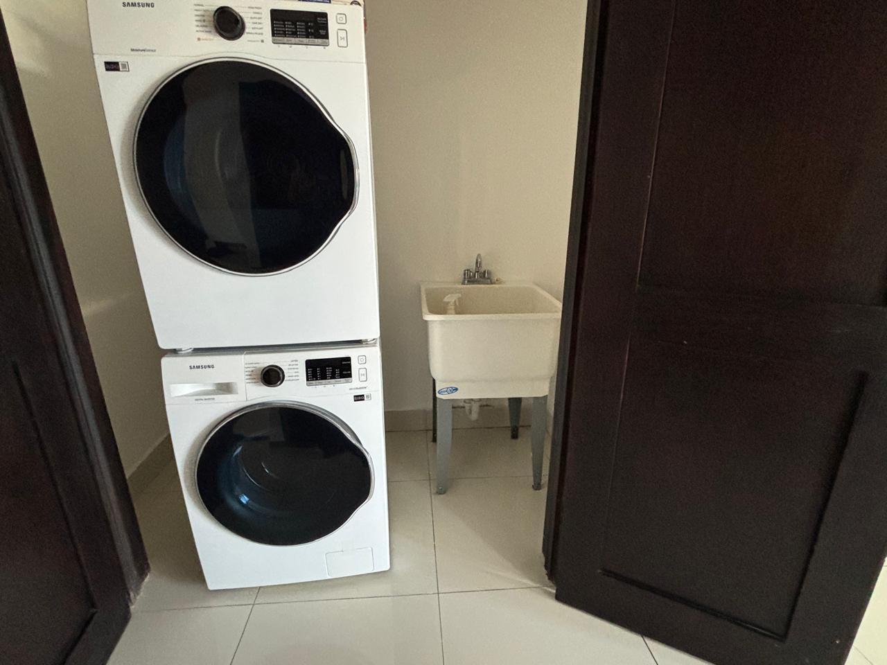 Apartment For Rent: HOPEVILLE ROAD, Kingston 8 | $1,600 photo 7
