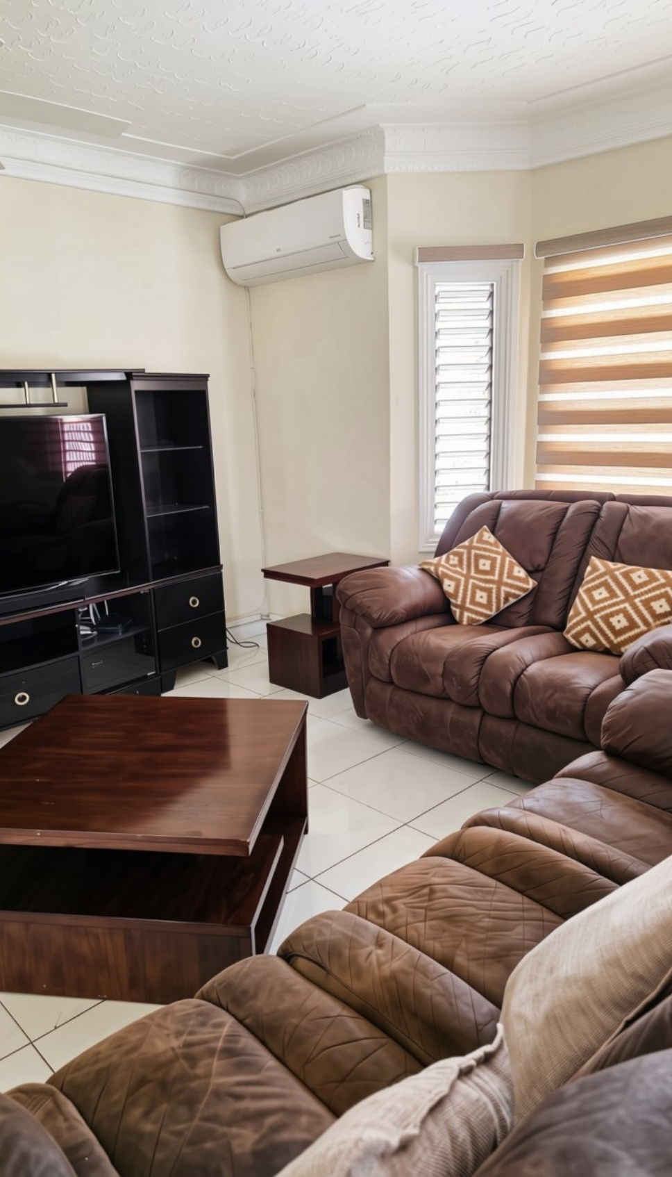 Apartment For Rent: SEAVIEW AVE, Kingston 6 | $1,600 photo 4
