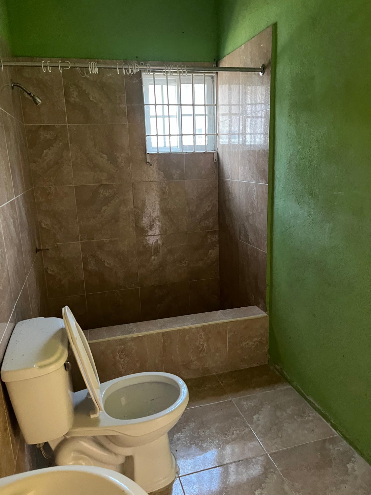 House For Sale: CIRCLE DRIVE DRIVE HOMEST, Spanish Town | $28,500,000 photo 4