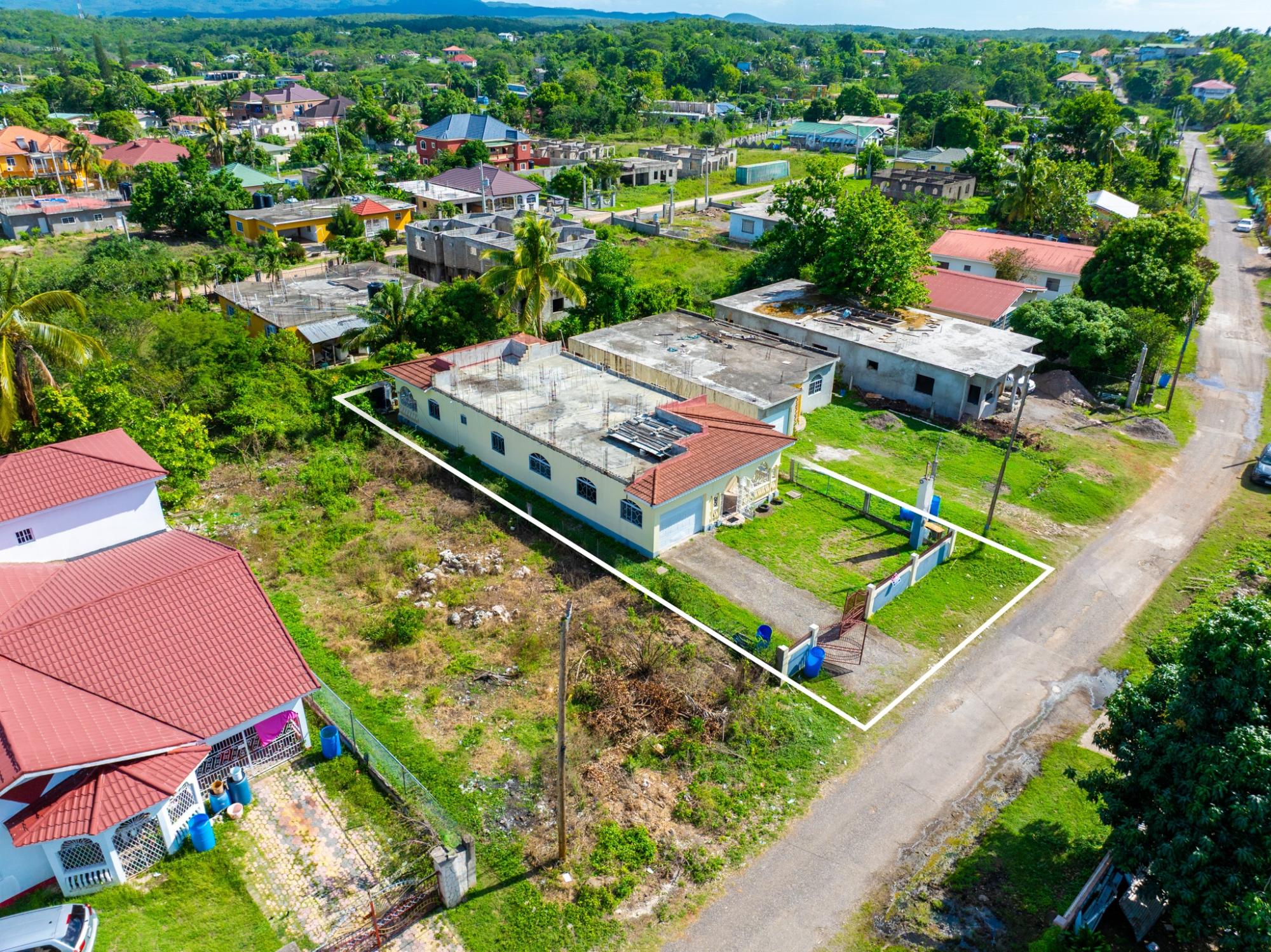 House For Sale: MIGNOTT DRIVE, HARTWELL, May Pen | $38,500,000 photo 2