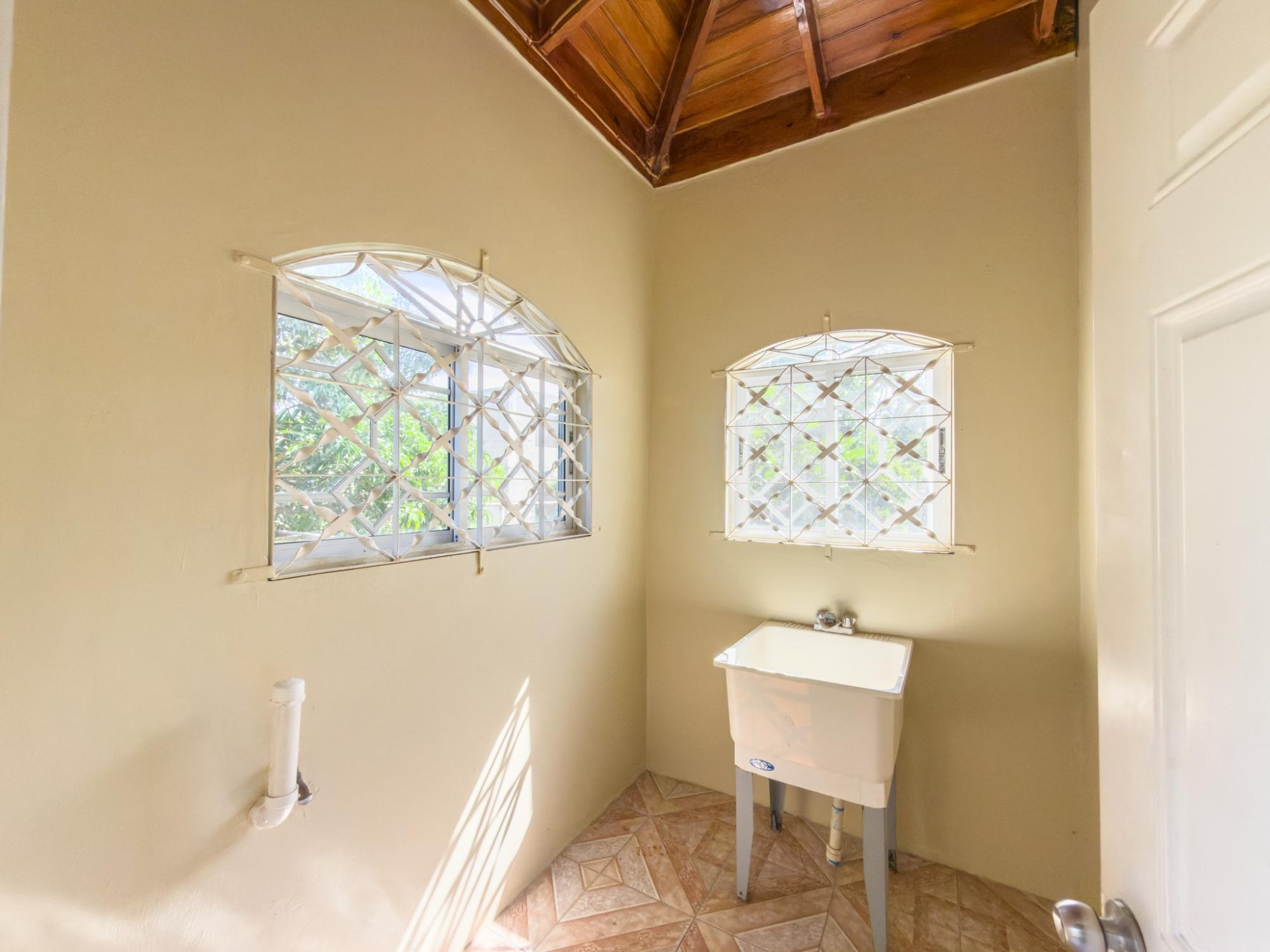House For Sale: MIGNOTT DRIVE, HARTWELL, May Pen | $38,500,000 photo 21