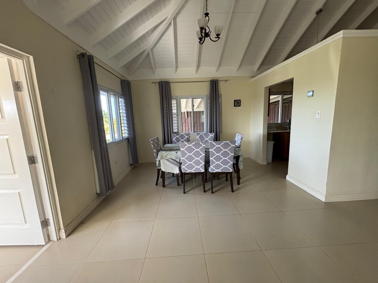 House For Rent: PAPAYA AVENUE, Richmond | $1,600 photo 5