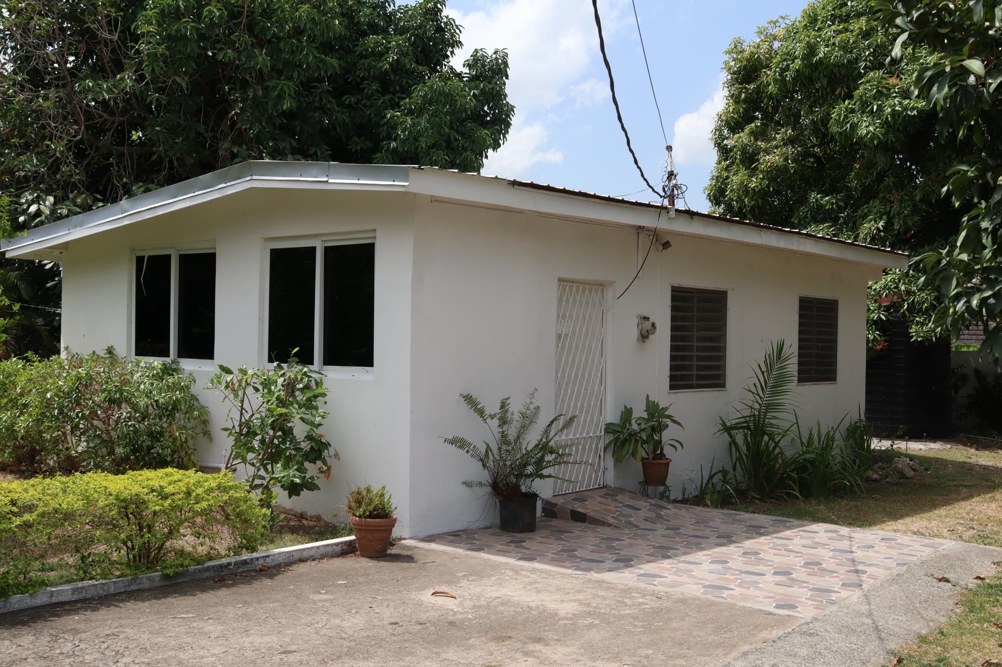 Apartment For Rent: CHARLTON ROAD, Constant Spring P.O. | $130,000