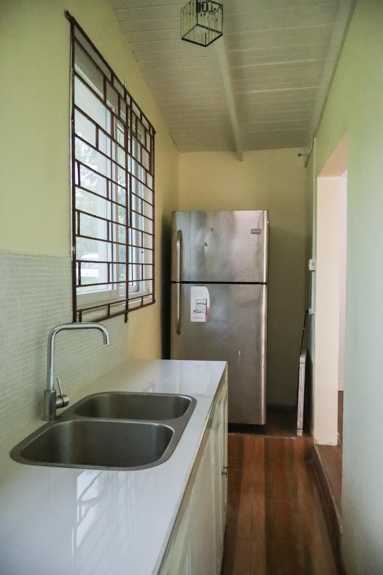 Apartment For Rent: CHARLTON ROAD, Constant Spring P.O. | $130,000 photo 3