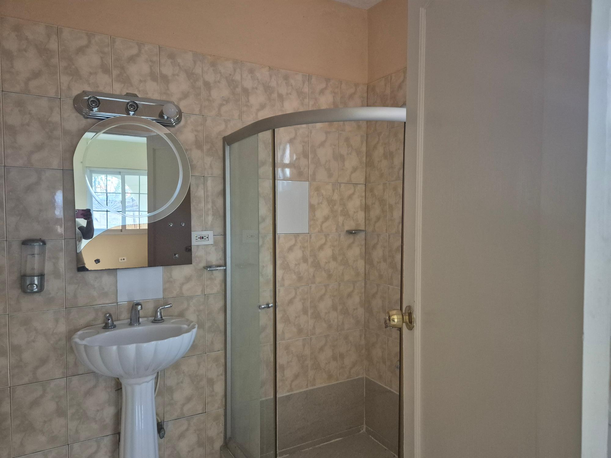 House For Rent: BELLISSIMO DRIVE, ANGELS, Spanish Town | $120,000 photo 12