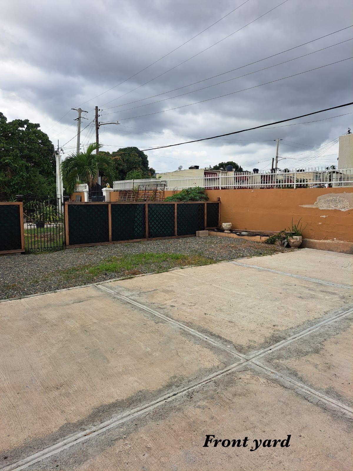 House For Rent: WISHAW DRIVE, KINGSTON 8, Constant Spring P.O. | $200,000 photo 2