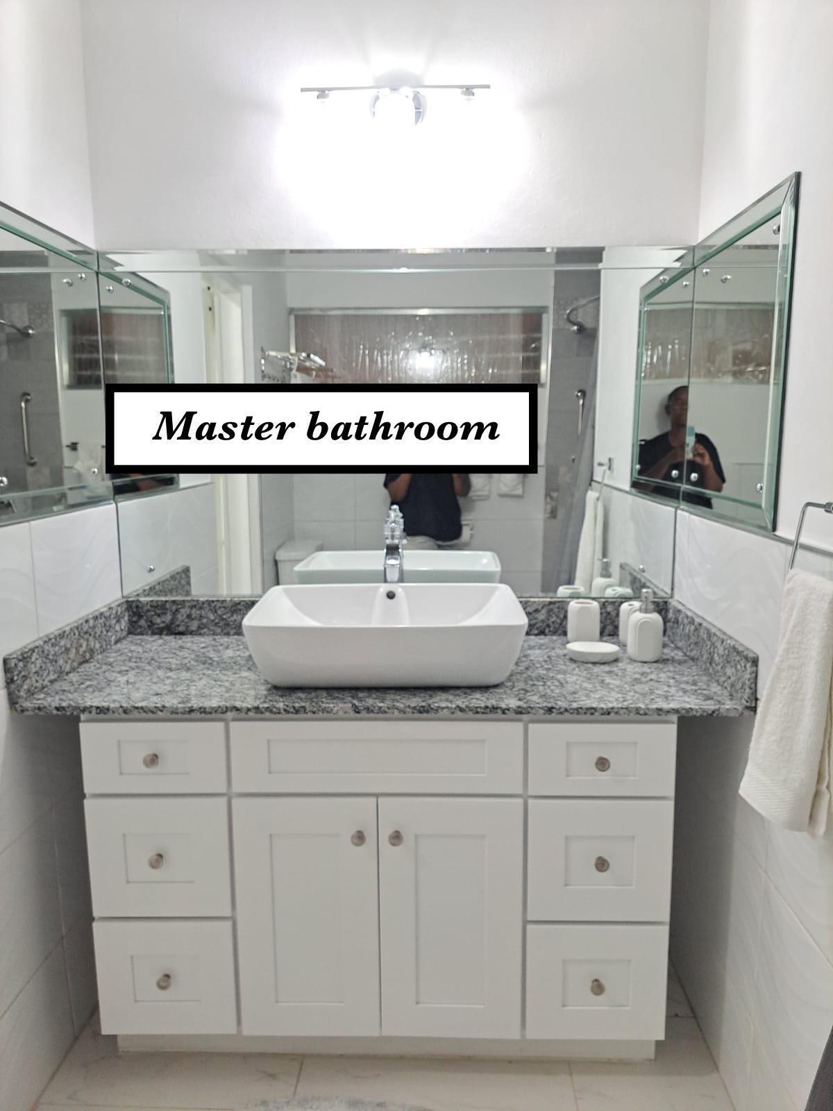 House For Rent: WISHAW DRIVE, KINGSTON 8, Constant Spring P.O. | $200,000 photo 15