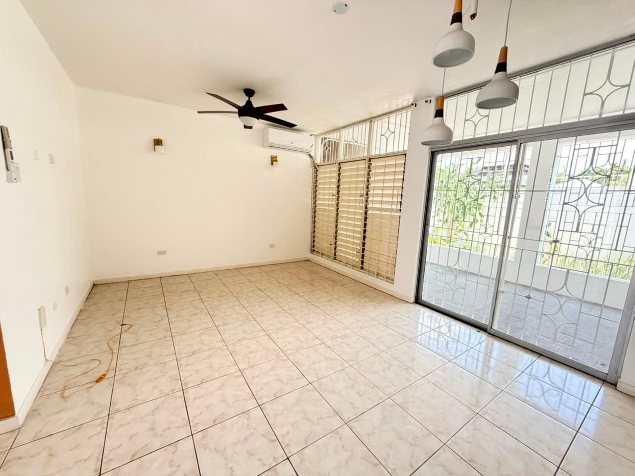 Townhouse For Rent: HAINING CRESCENT, KINGSTO, Kingston 5 | $220,000 photo 8
