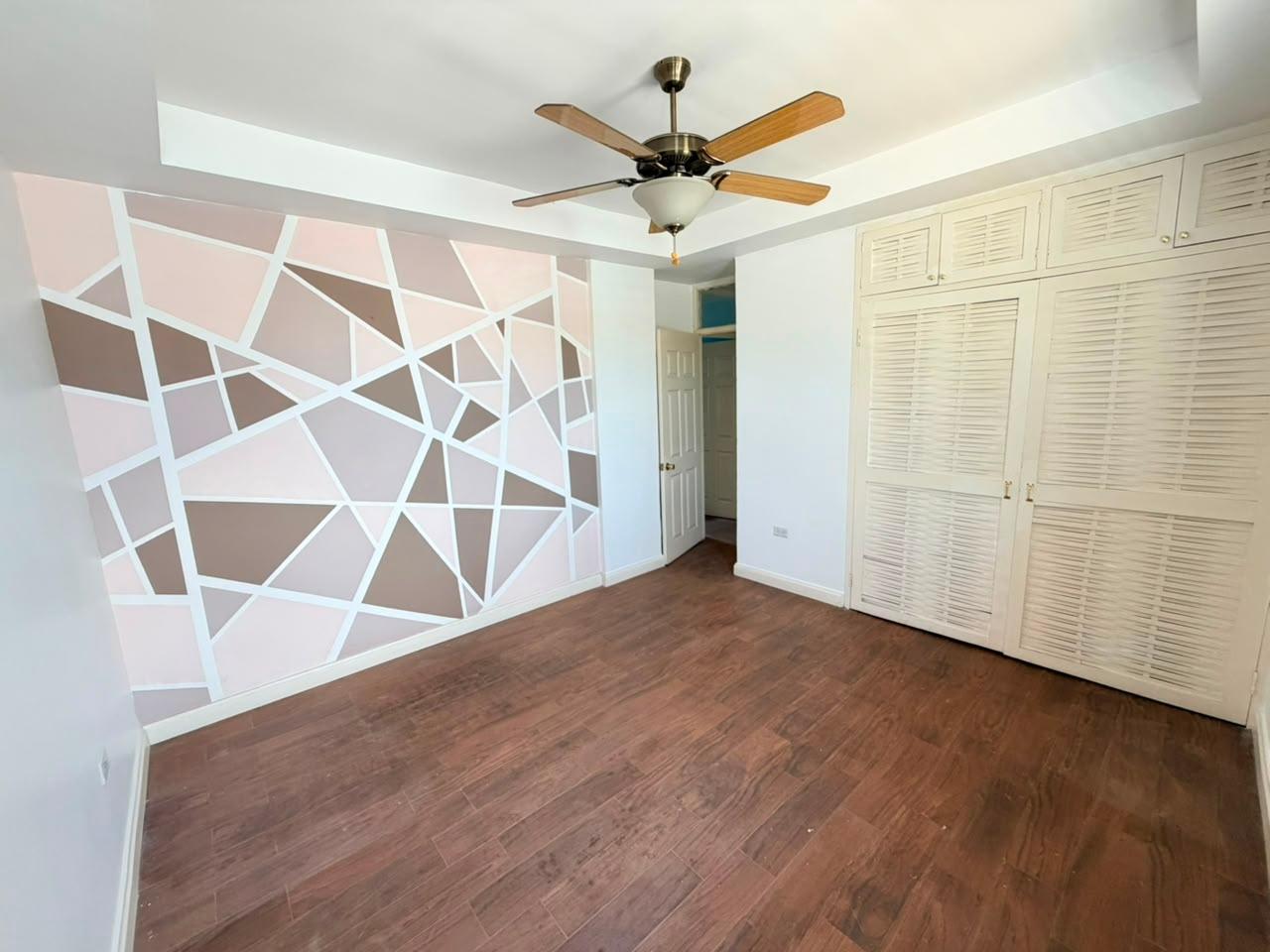 Townhouse For Rent: HAINING CRESCENT, KINGSTO, Kingston 5 | $220,000 photo 10