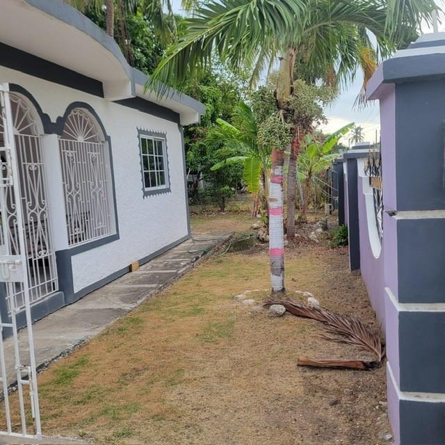 House For Sale: ANGELS AVENUE BRUNSWICK A, Angels | $38,000,000 photo 3
