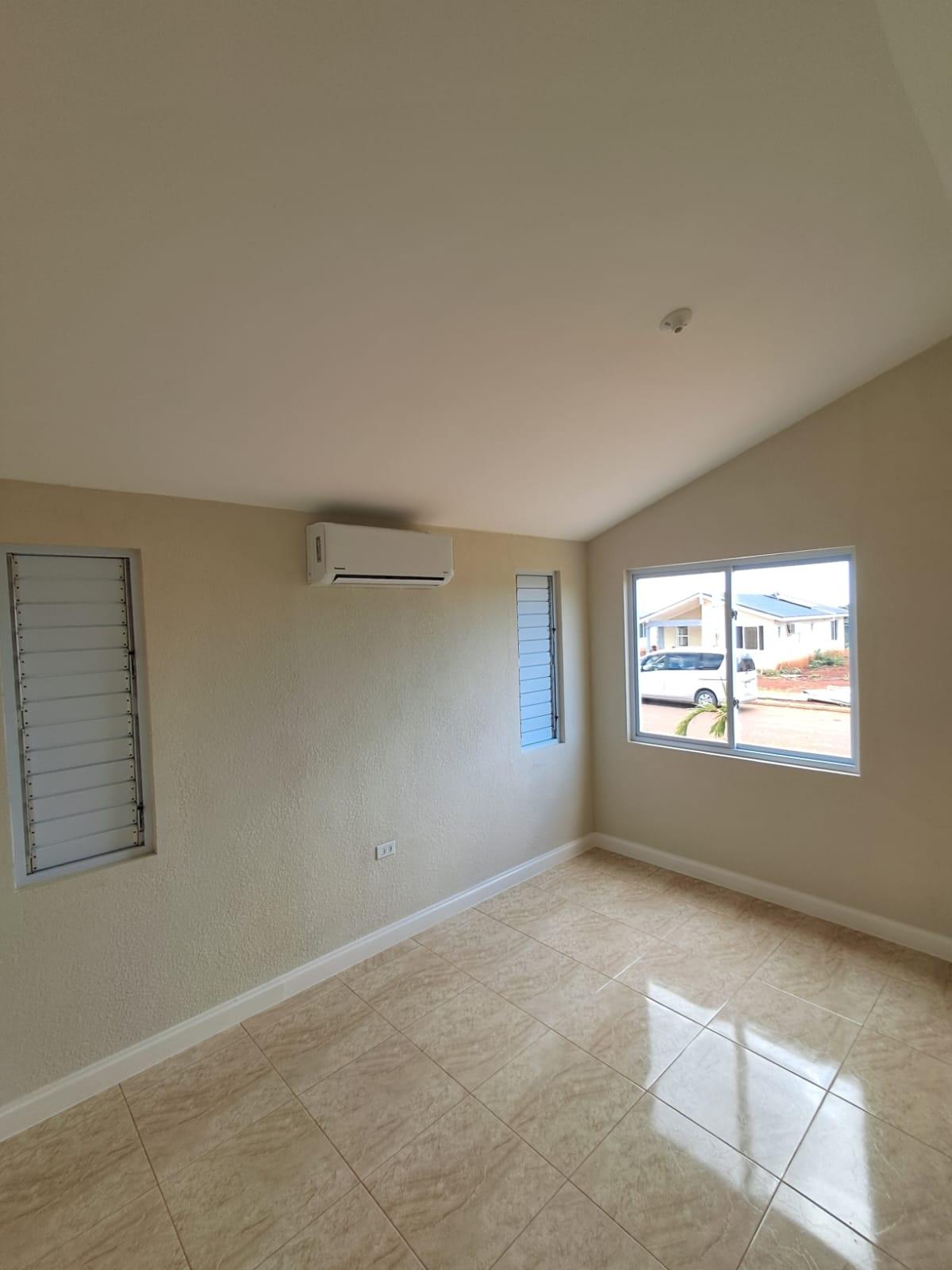House For Rent: WARWICK CASTLE DRIVE, Old Harbour | $90,000