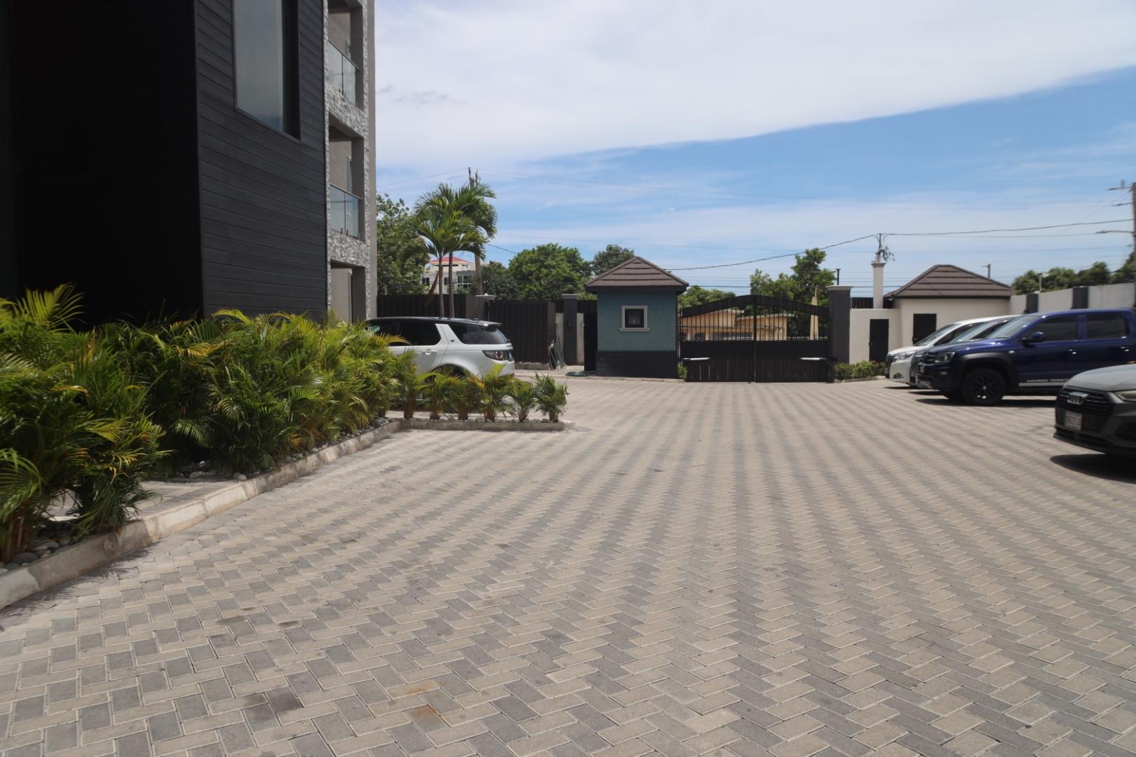 Apartment For Rent: DARLINGTON AVENUE, Kingston 8 | $1,500 photo 11