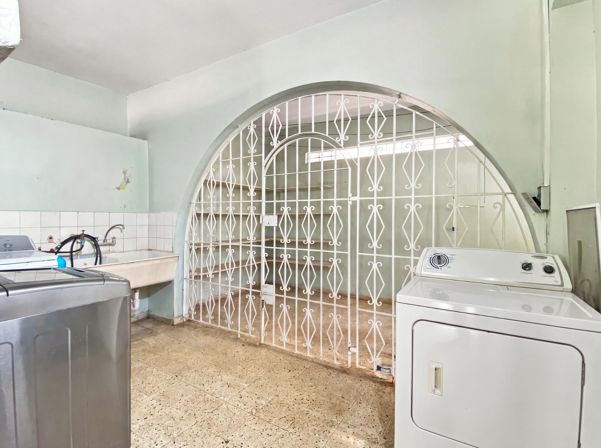 House For Sale: DIRECTORS WAY, BELGRADE M, Kingston 19 | $70,000,000 photo 10