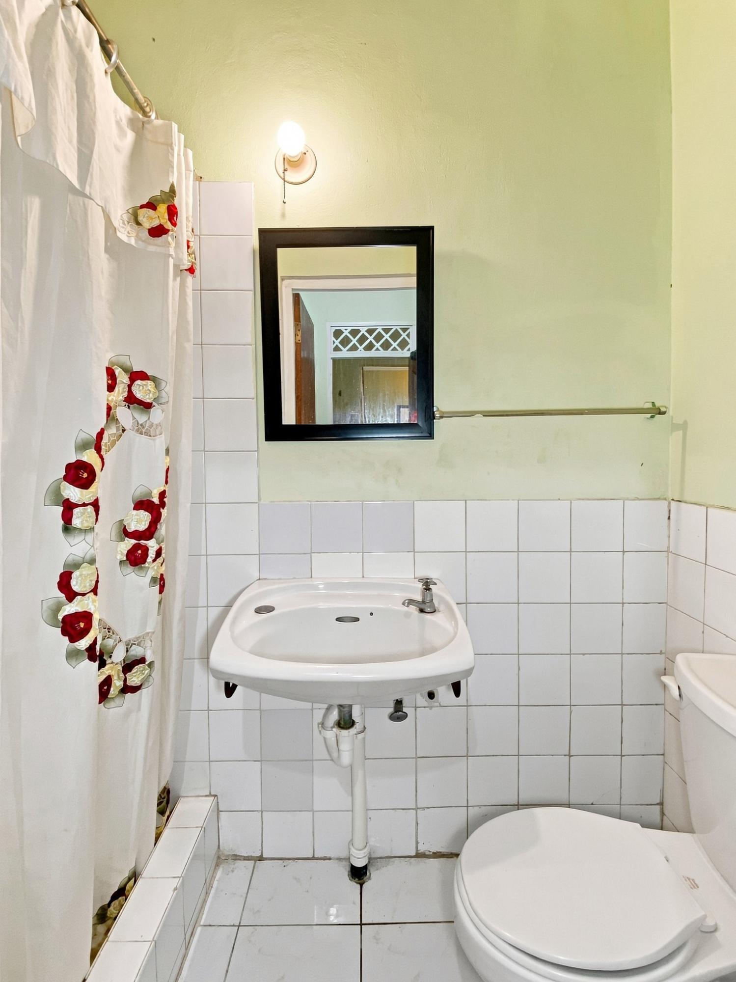 House For Sale: DIRECTORS WAY, BELGRADE M, Kingston 19 | $70,000,000 photo 11