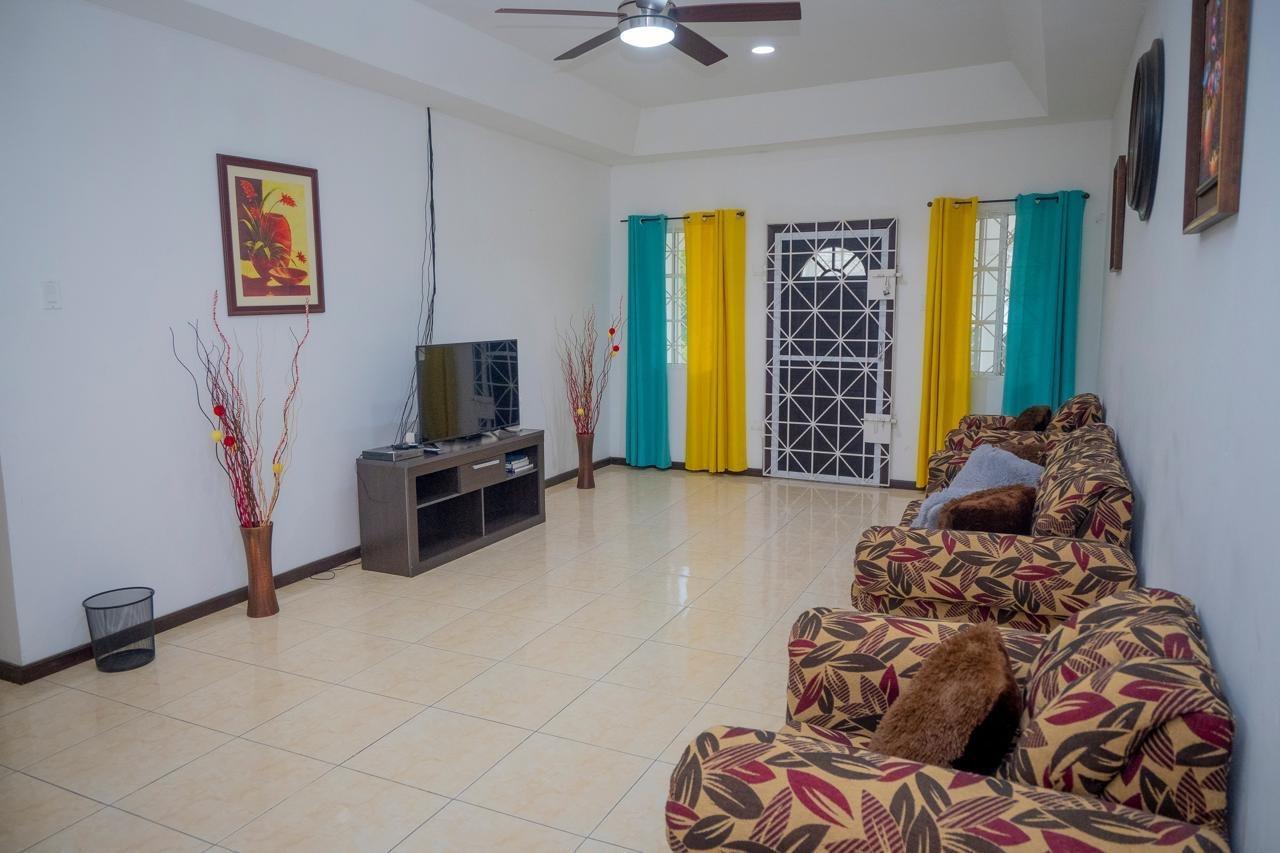 House For Sale: ANDERSON HEIGHTS CHATEAU, May Pen | $47,000,000 photo 4