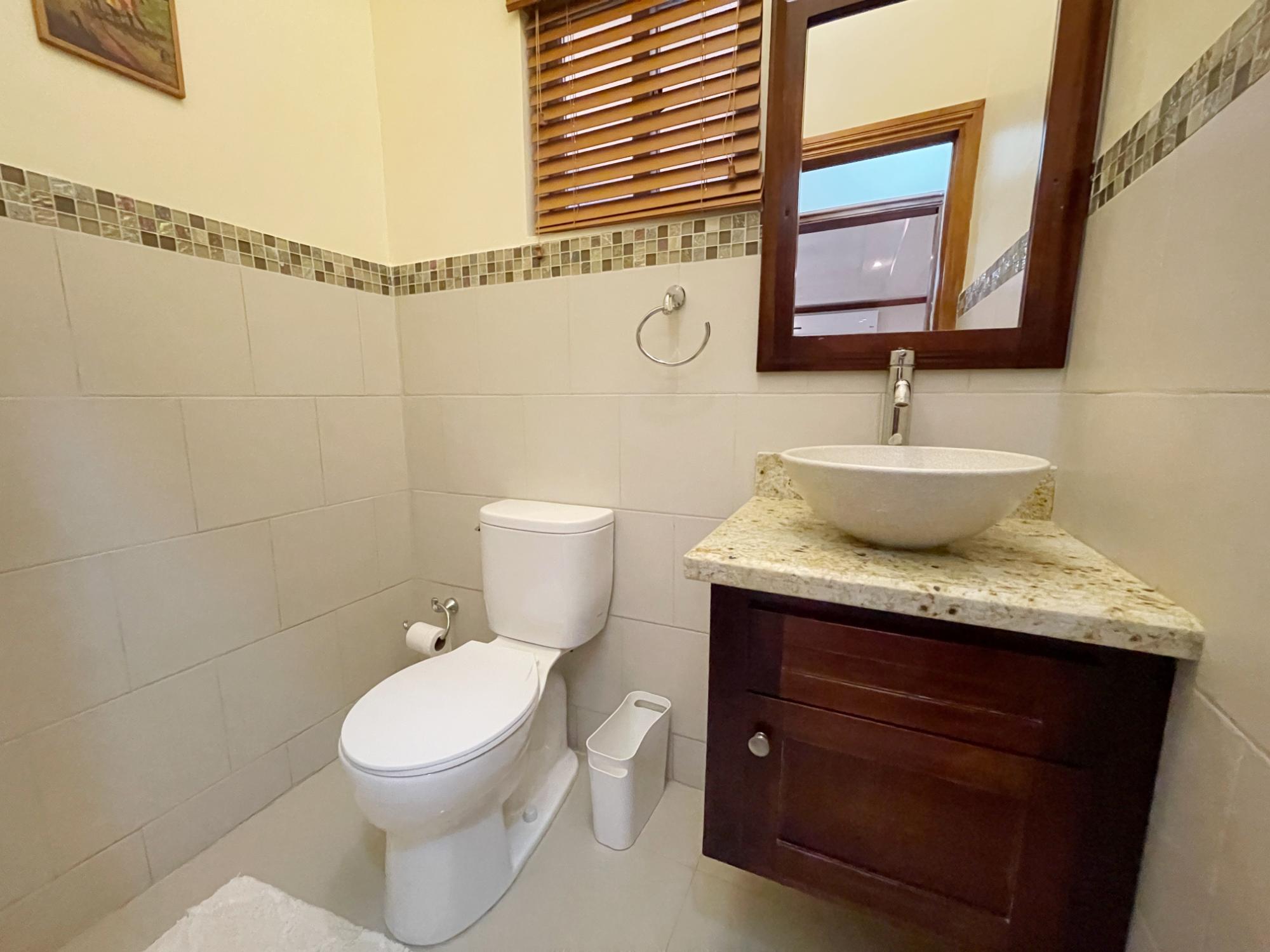 Apartment For Sale: GLADSTONE DRIVE, Kingston 6 | $65,000,000 photo 8