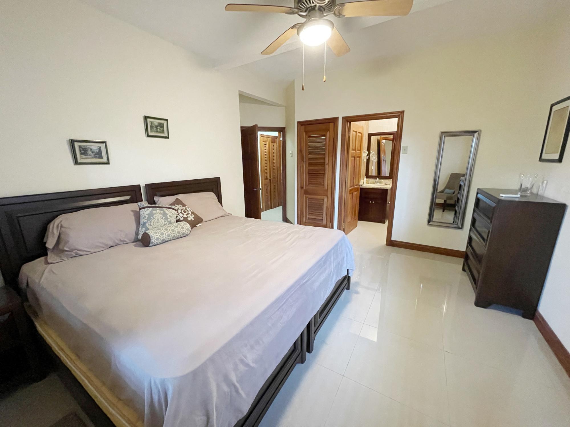 Apartment For Sale: GLADSTONE DRIVE, Kingston 6 | $65,000,000 photo 9