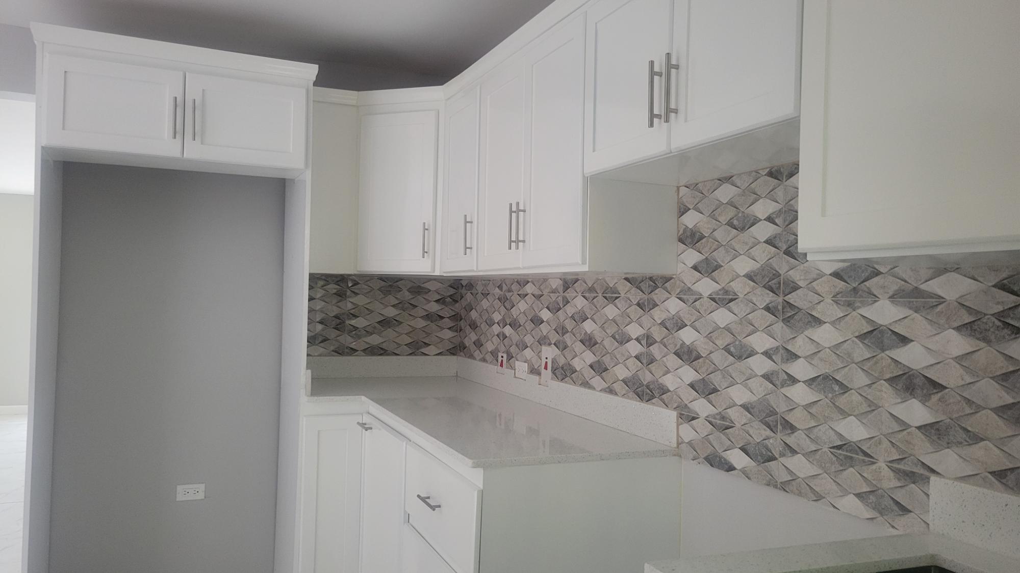 Townhouse For Rent: MAEVEN AVENUE, Kingston 10 | $195,000 photo 7