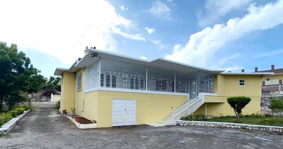 House For Sale: LEADER@~apos;S AVENUE, Montego Bay | $650,000