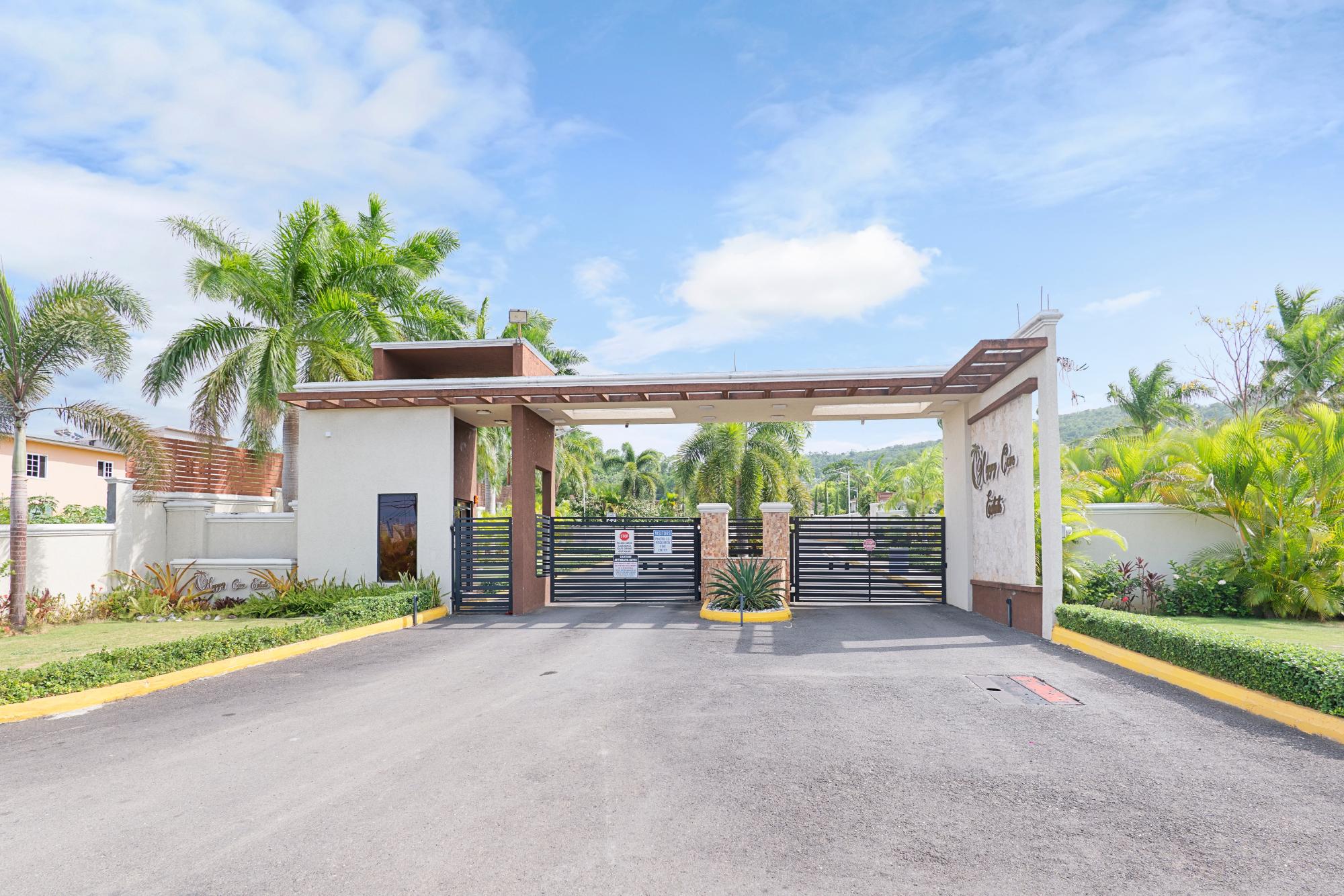 House For Sale: HAPPY COVE, Ocho Rios | $450,000 photo 2