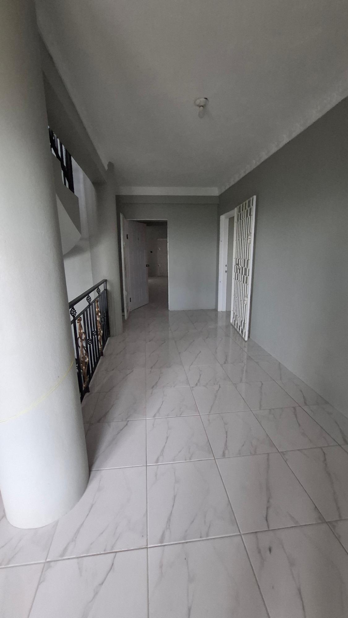 Apartment For Rent: LADY HAMILTON DRIVE, Kingston 19 | $180,000 photo 3