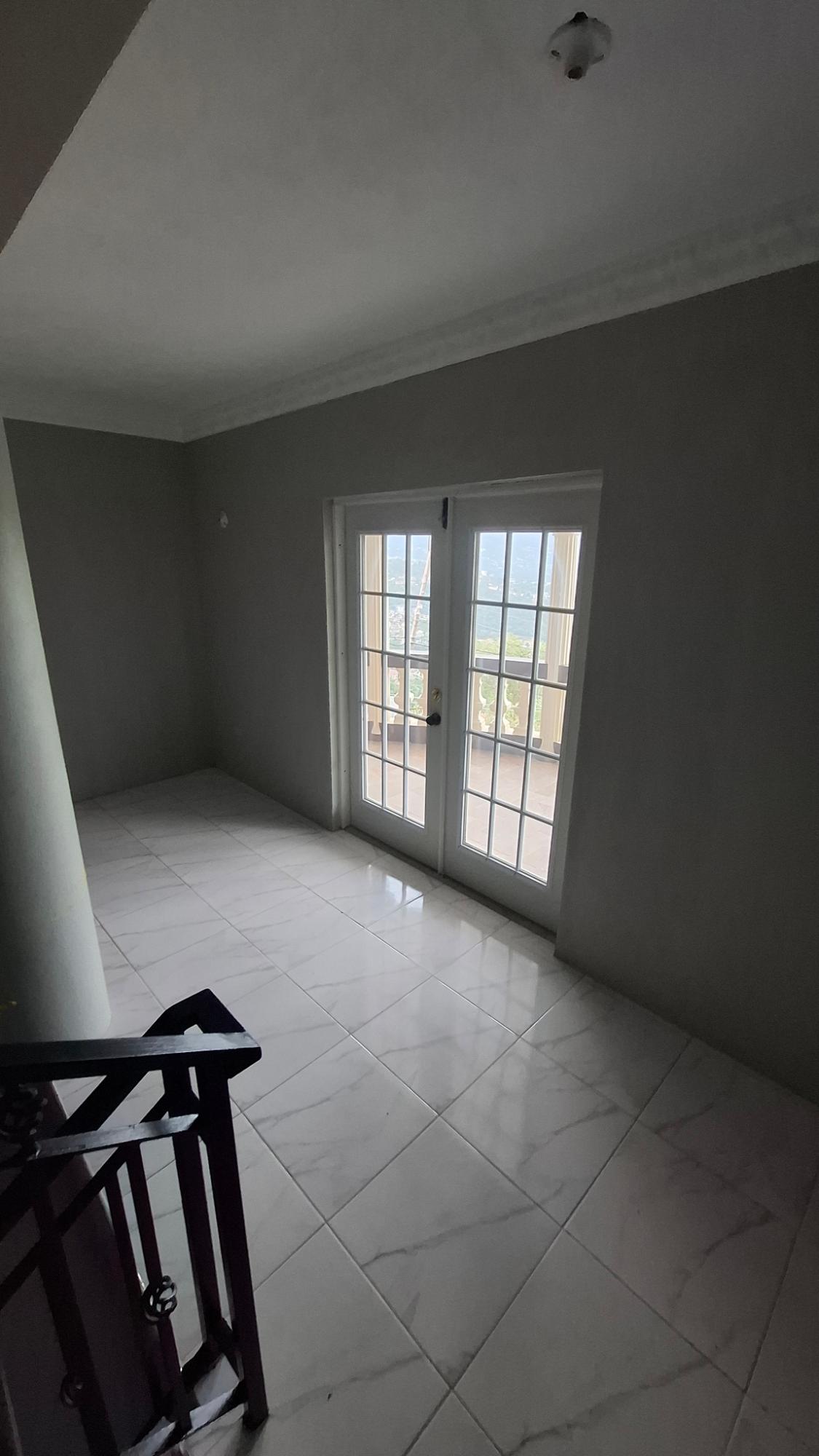 Apartment For Rent: LADY HAMILTON DRIVE, Kingston 19 | $180,000 photo 4