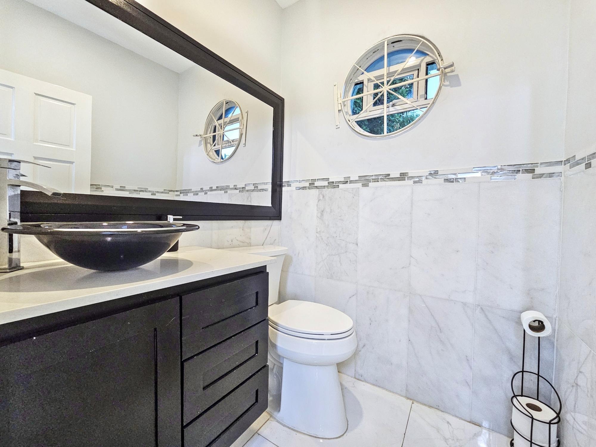 House For Rent: TYNDHURST AVENUE, Kingston 6 | $2,250 photo 5