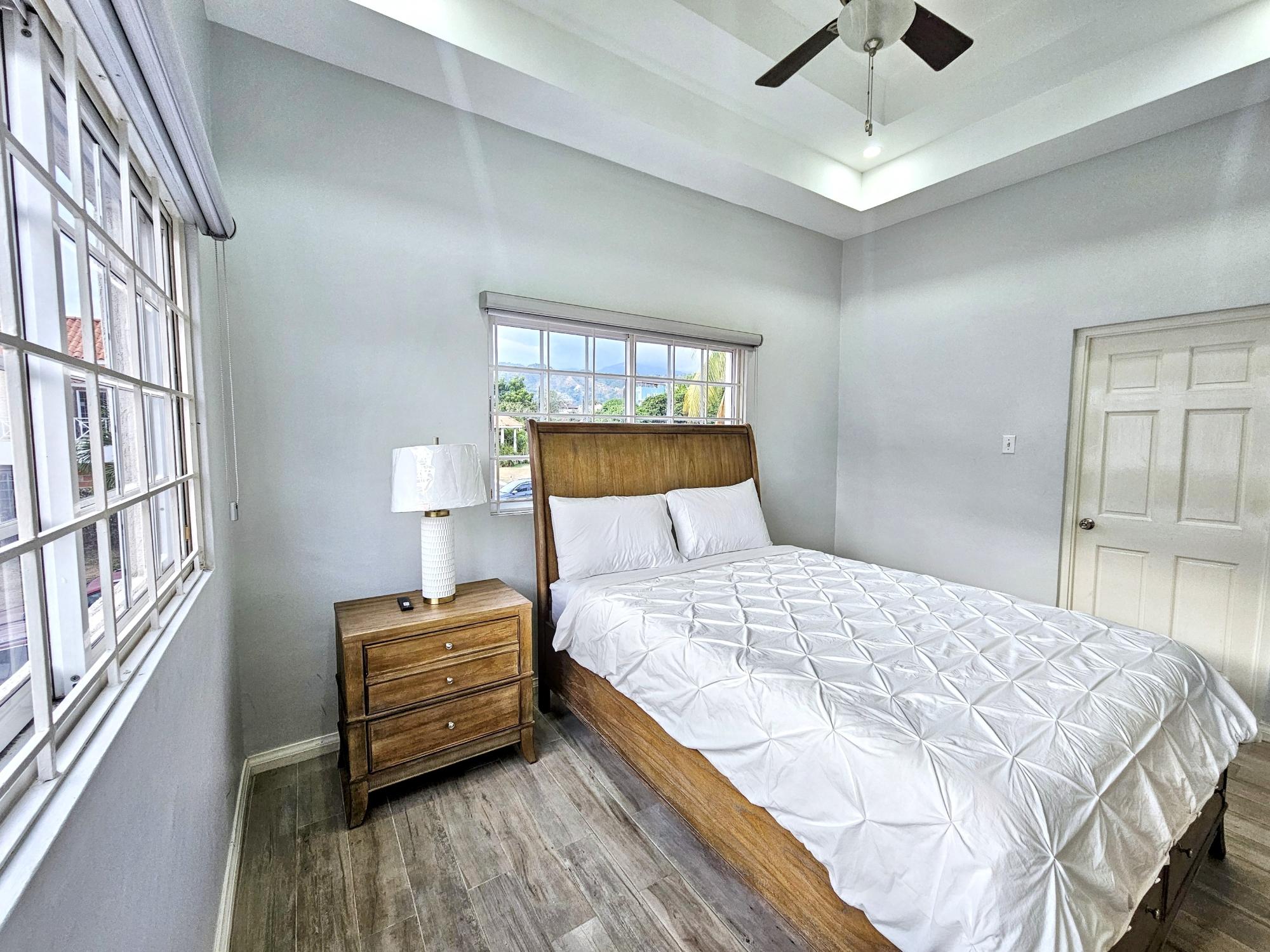 House For Rent: TYNDHURST AVENUE, Kingston 6 | $2,250 photo 7