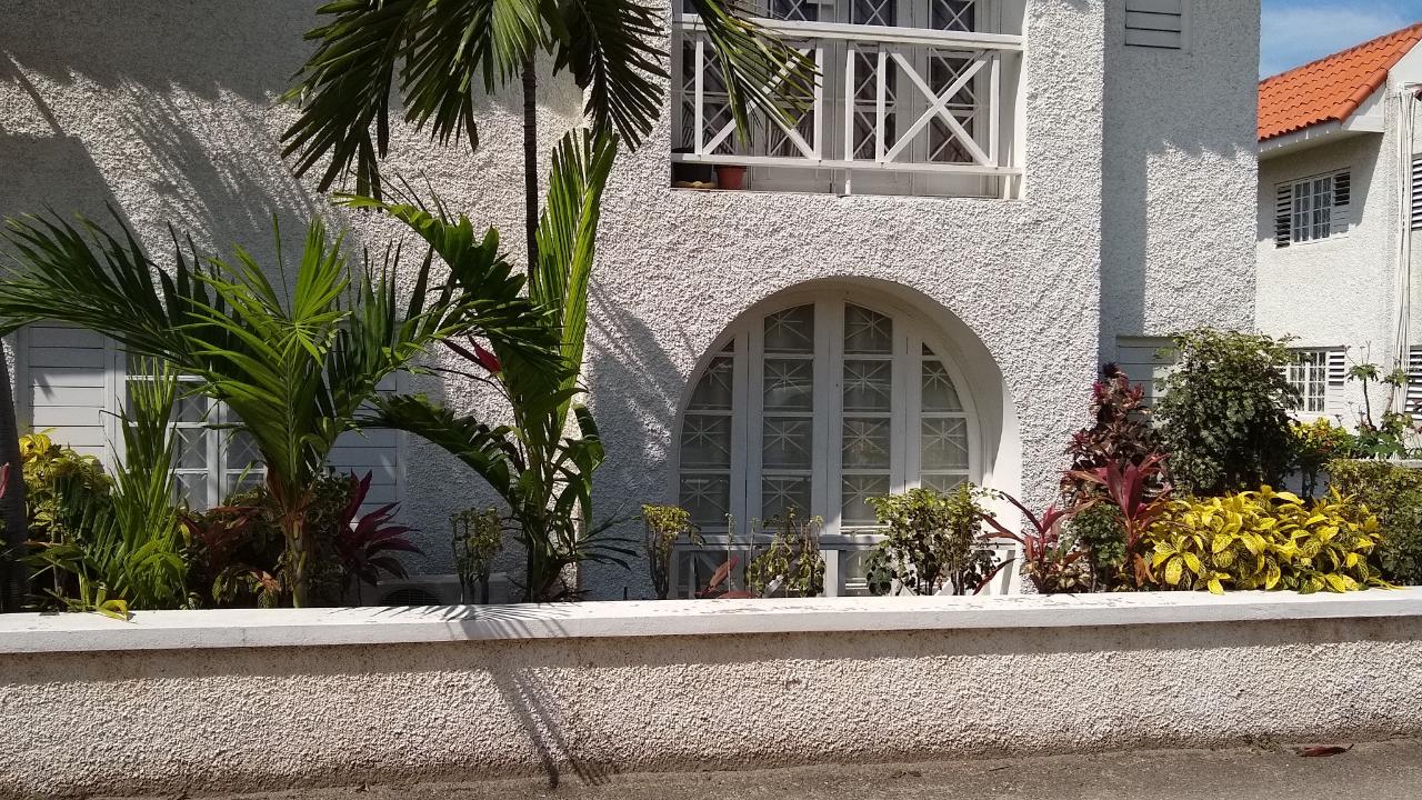 Apartment For Rent: EAST AVENUE, Kingston 8 | $110,000 photo 13