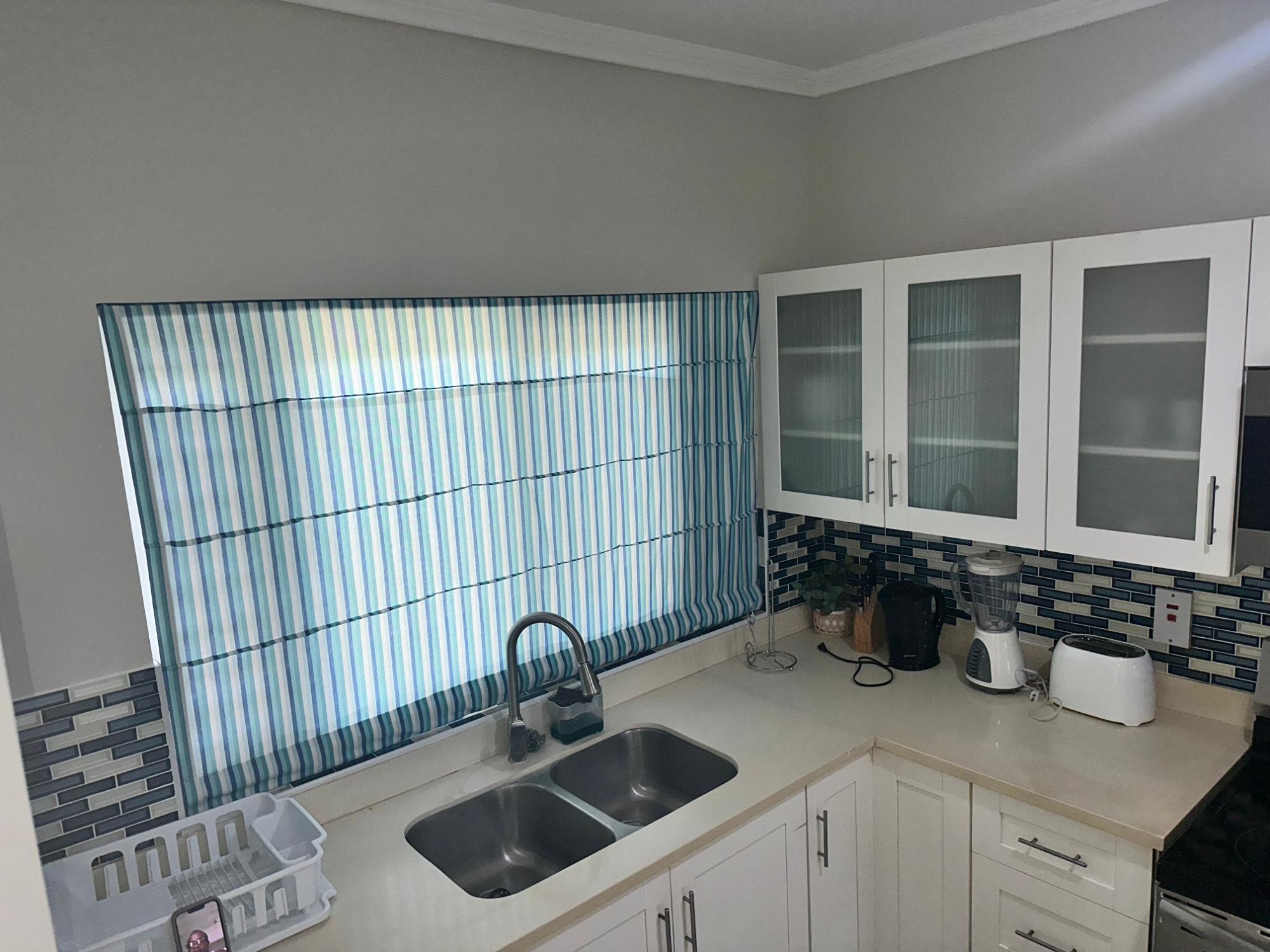 Apartment For Rent: RICHMOND ST. ANN, Richmond | $1,600 photo 3