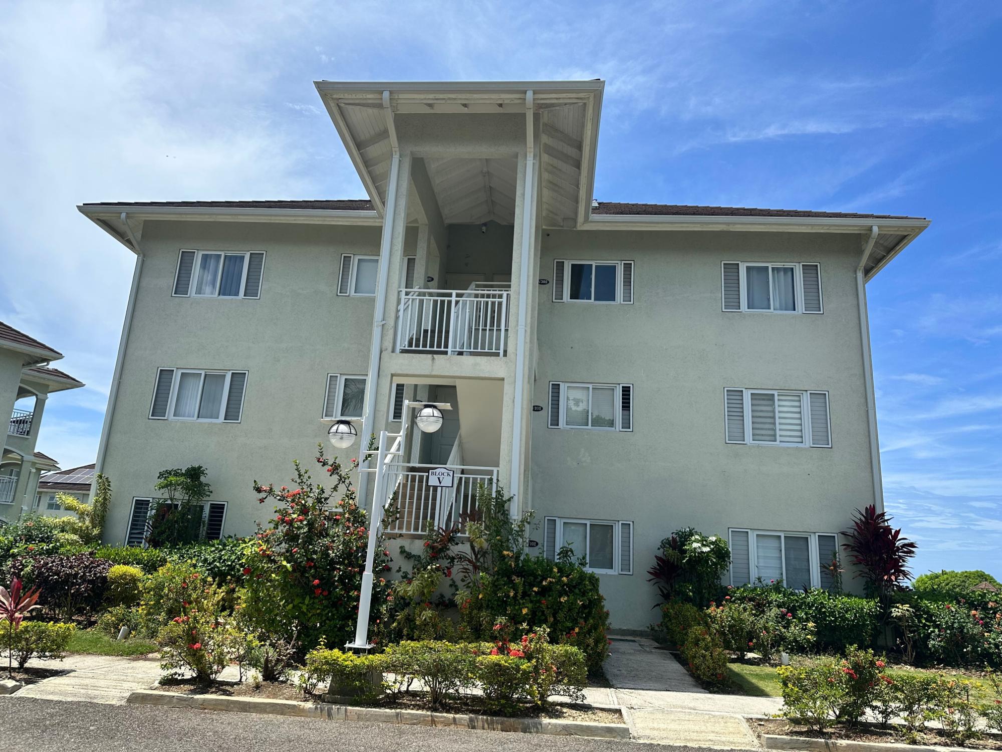 Apartment For Rent: RICHMOND ST. ANN, Richmond | $1,600 photo 22