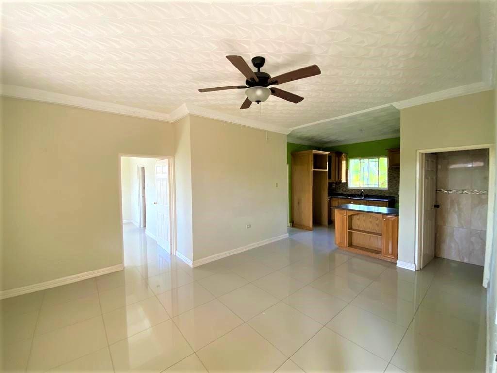 Apartment For Rent: AMETHYST DRIVE, Kingston 19 | $150,000 photo 3