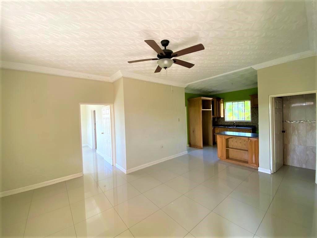 Apartment For Rent: AMETHYST DRIVE, Kingston 19 | $150,000 photo 4
