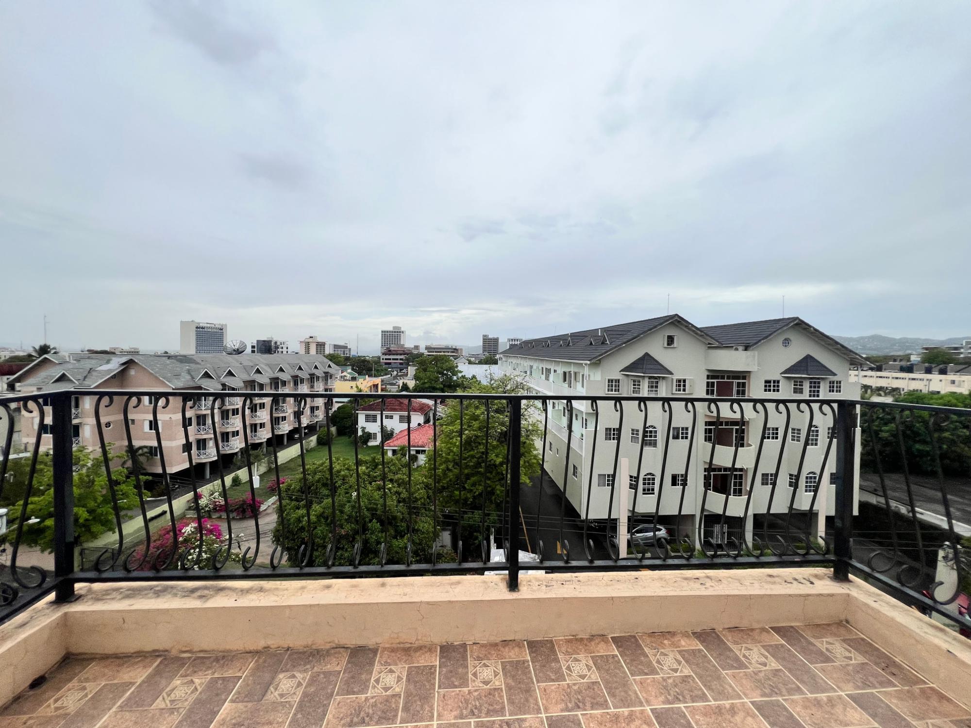 Apartment For Rent: KENSINGTON CRESCENT, Kingston 5 | $160,000 photo 10
