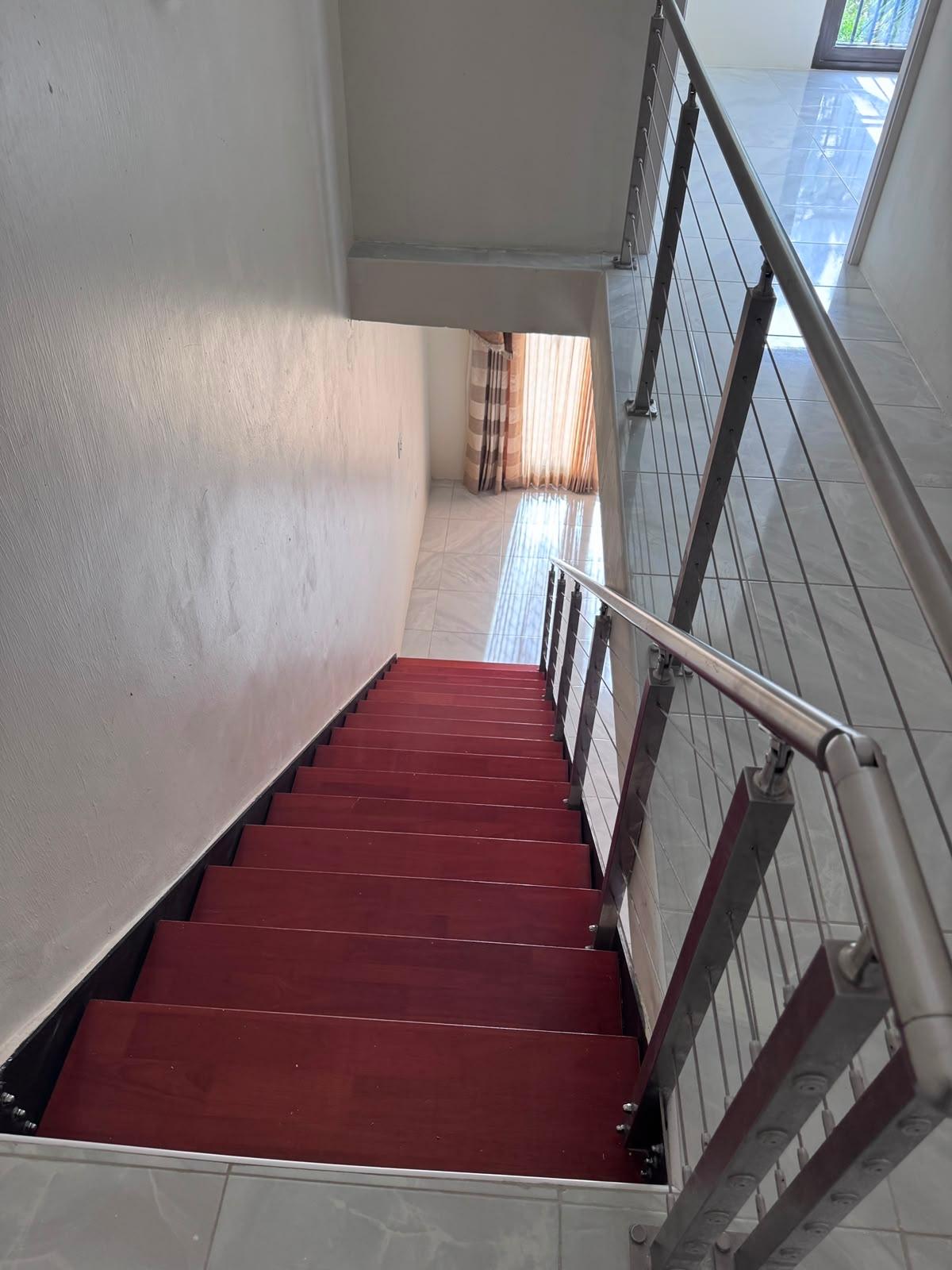 Townhouse For Rent: CHAMELOT VILLAGE PHASE 1, Discovery Bay | $1,100 photo 8