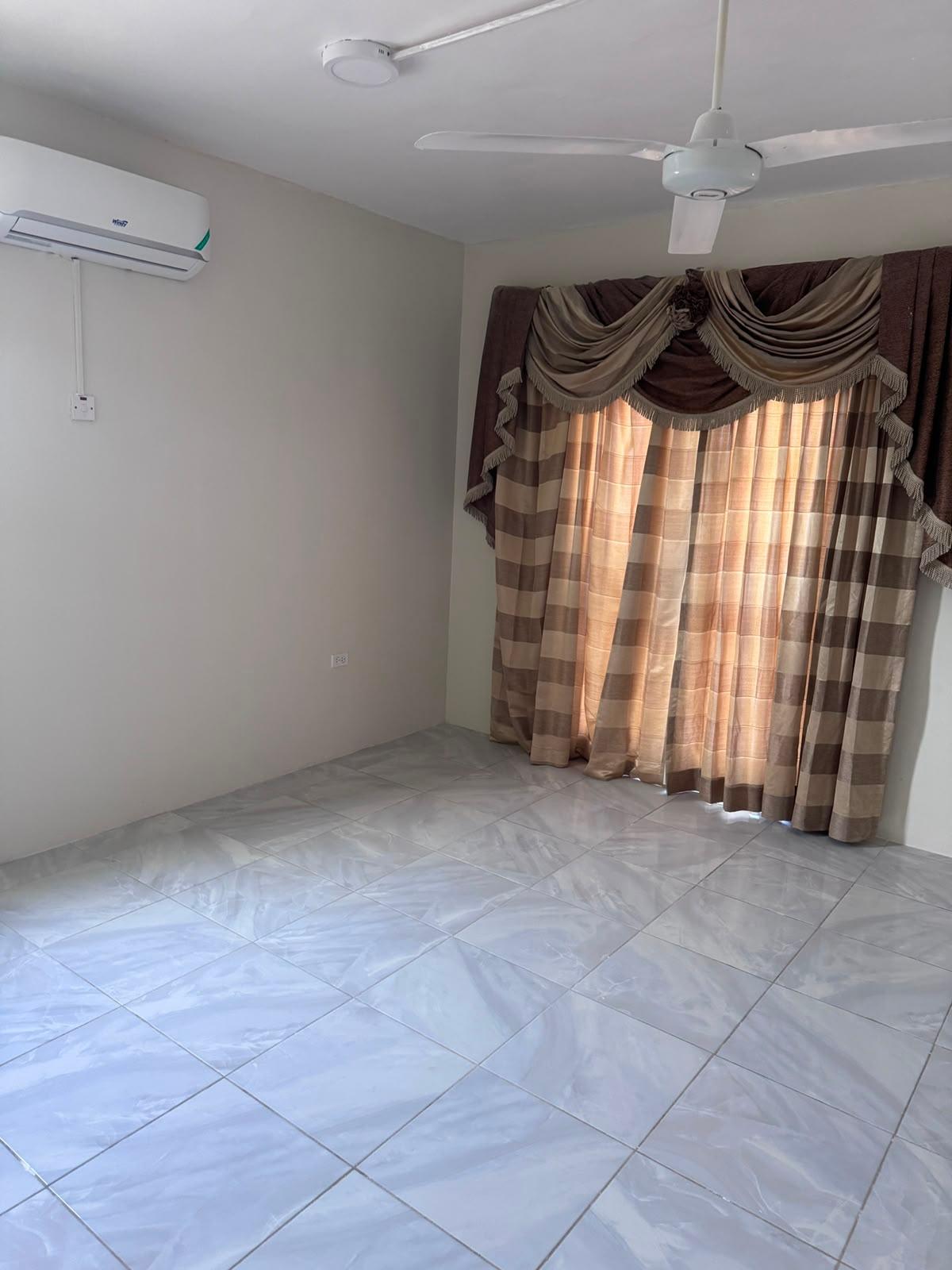 Townhouse For Rent: CHAMELOT VILLAGE PHASE 1, Discovery Bay | $1,100 photo 15