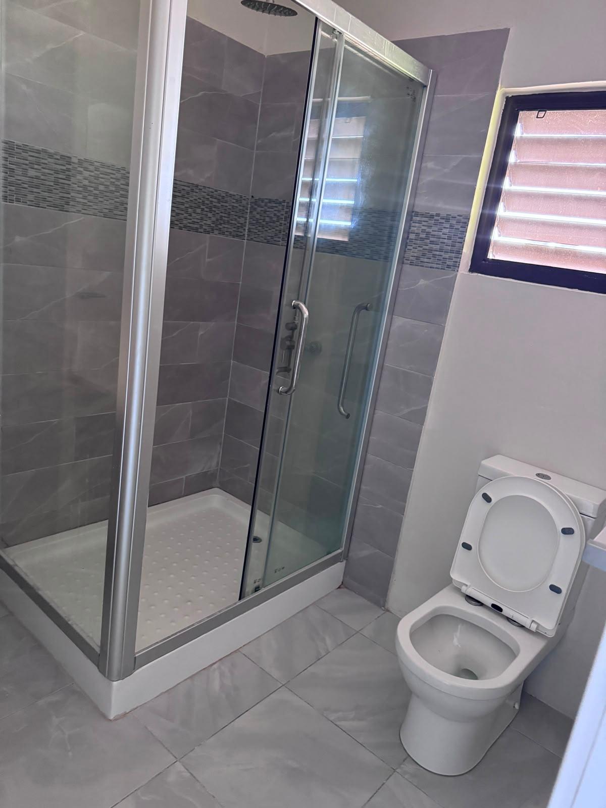 Townhouse For Rent: CHAMELOT VILLAGE PHASE 1, Discovery Bay | $1,100 photo 16