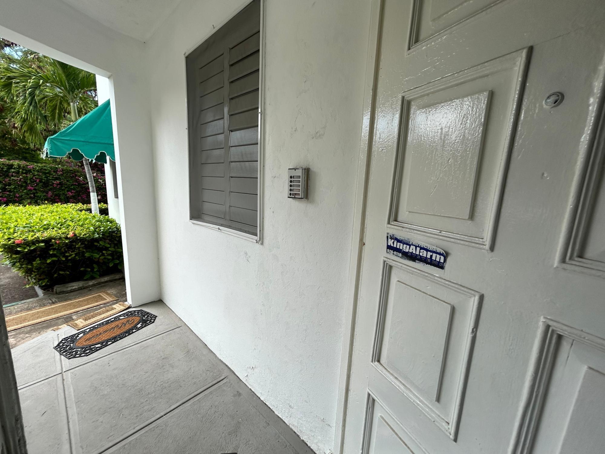 Apartment For Rent: WELLINGTON DRIVE, Kingston 6 | $1,375 photo 2