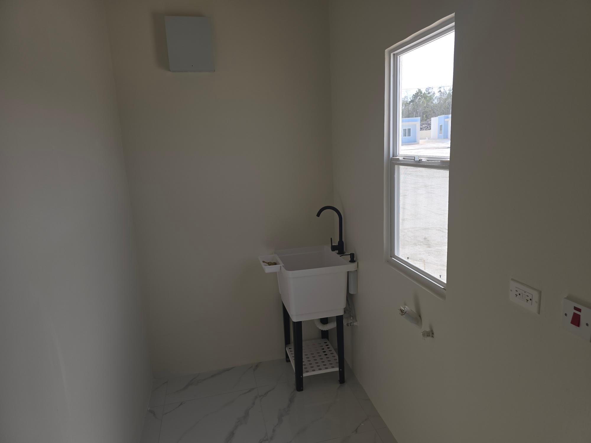 House For Rent: CORAL SPRING ESTATE, Falmouth | $900 photo 6