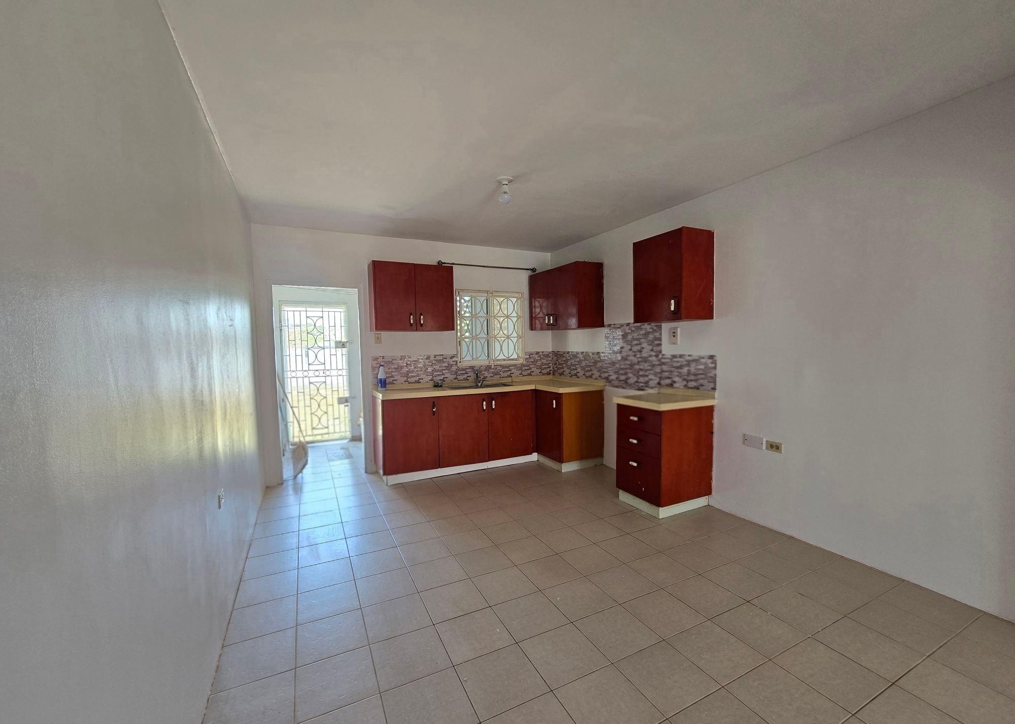 House For Rent: SANDHILLS VISTA, Hellshire Heights | $95,000 photo 4