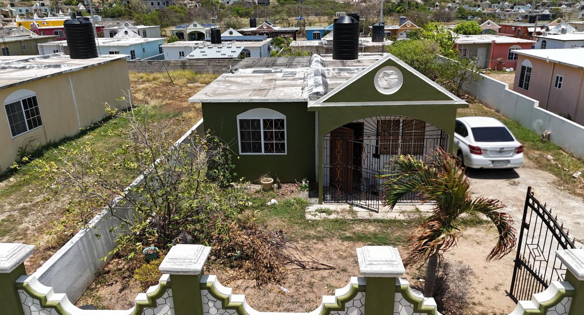 House For Rent: SANDHILLS VISTA, Hellshire Heights | $95,000 photo 18