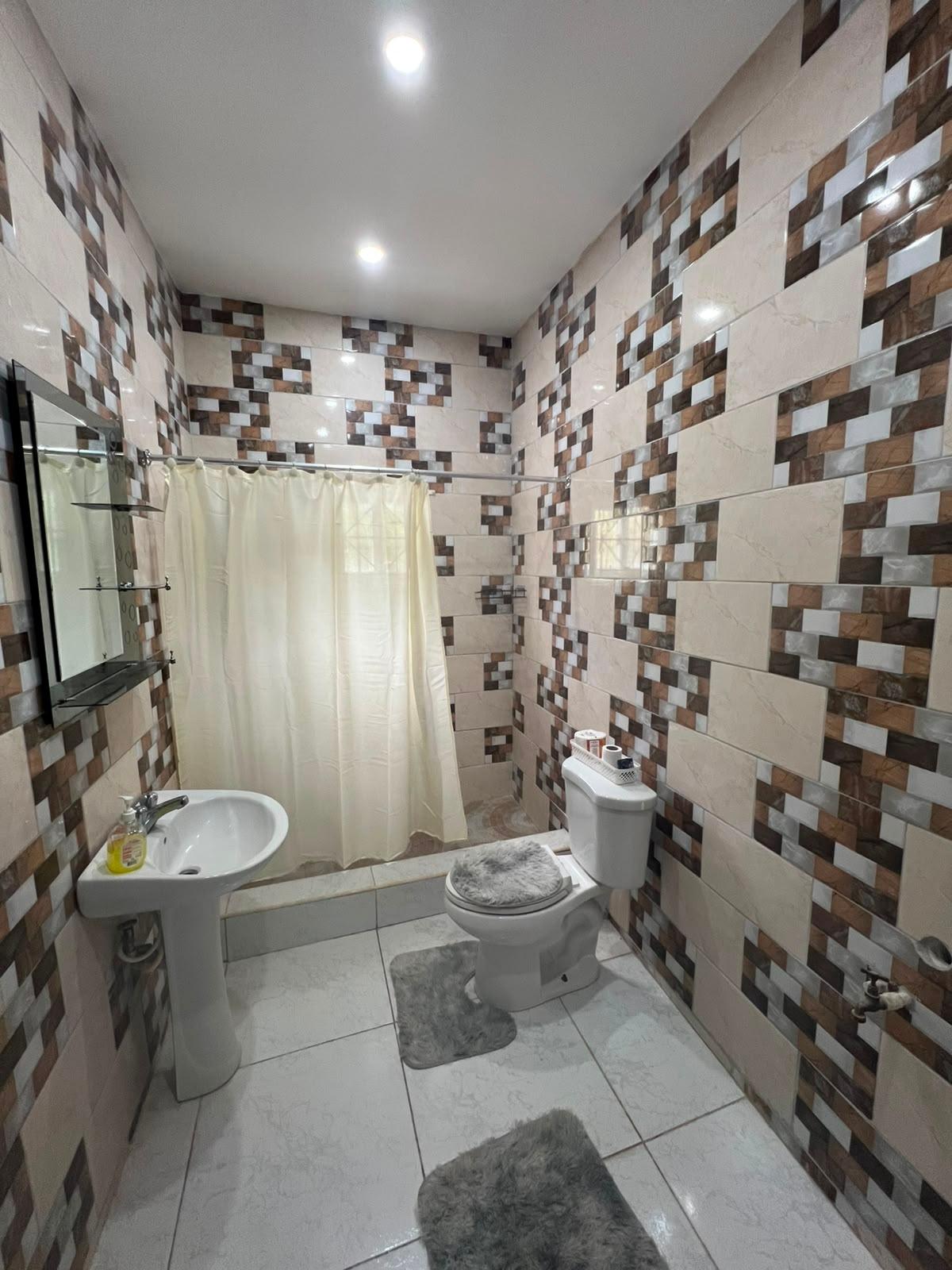 House For Rent: ROCK EDGE CLOSE, HELLSHIR, HELLSHIRE HILLS | $125,000 photo 12