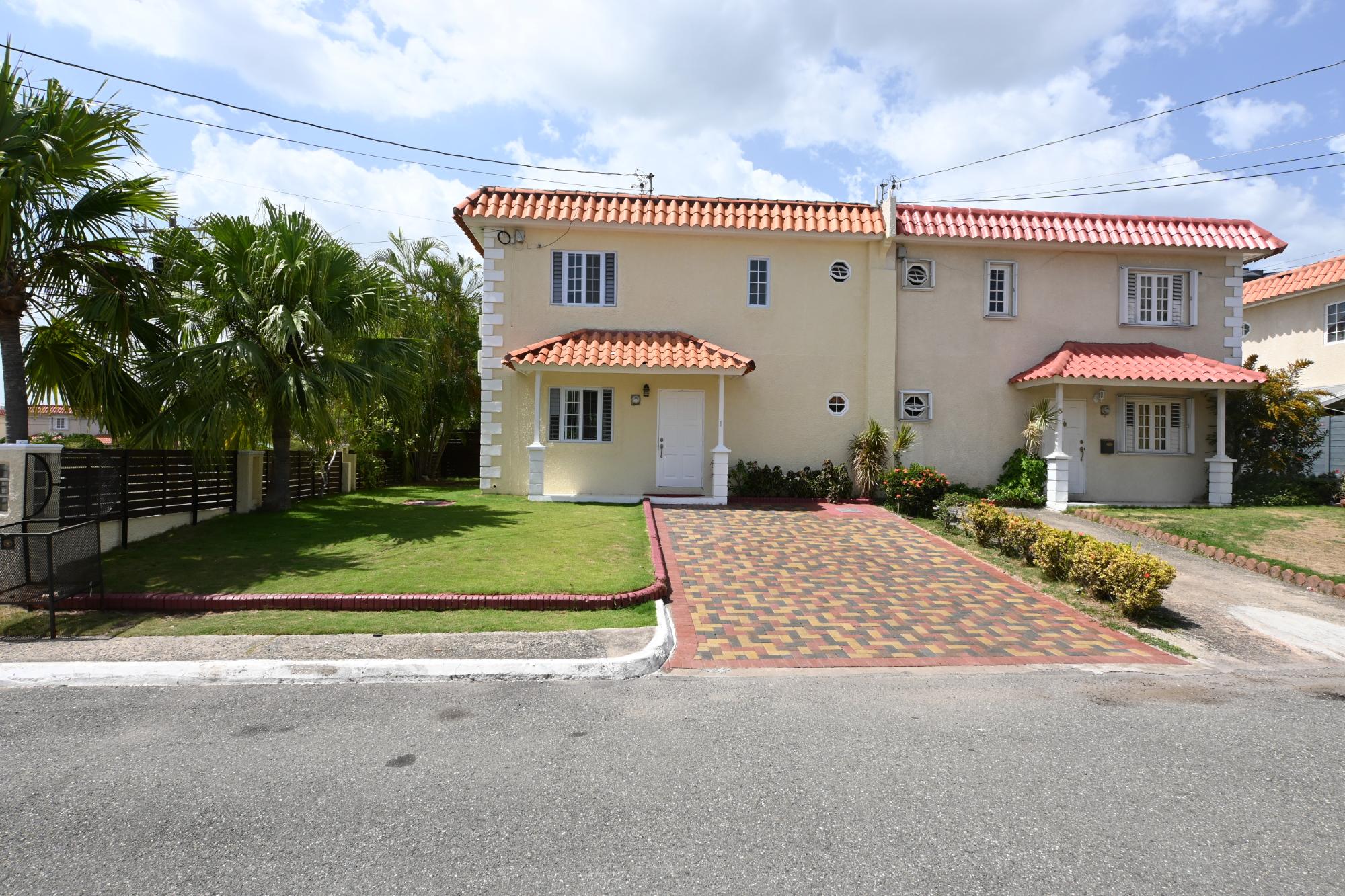 Townhouse For Rent: CHAMBERS DRIVE, Kingston 6 | $250,000