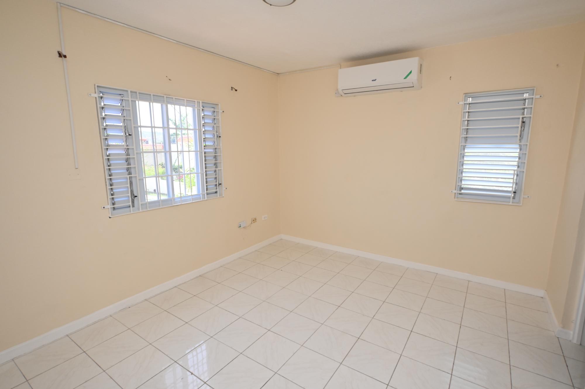 Townhouse For Rent: CHAMBERS DRIVE, Kingston 6 | $250,000 photo 13