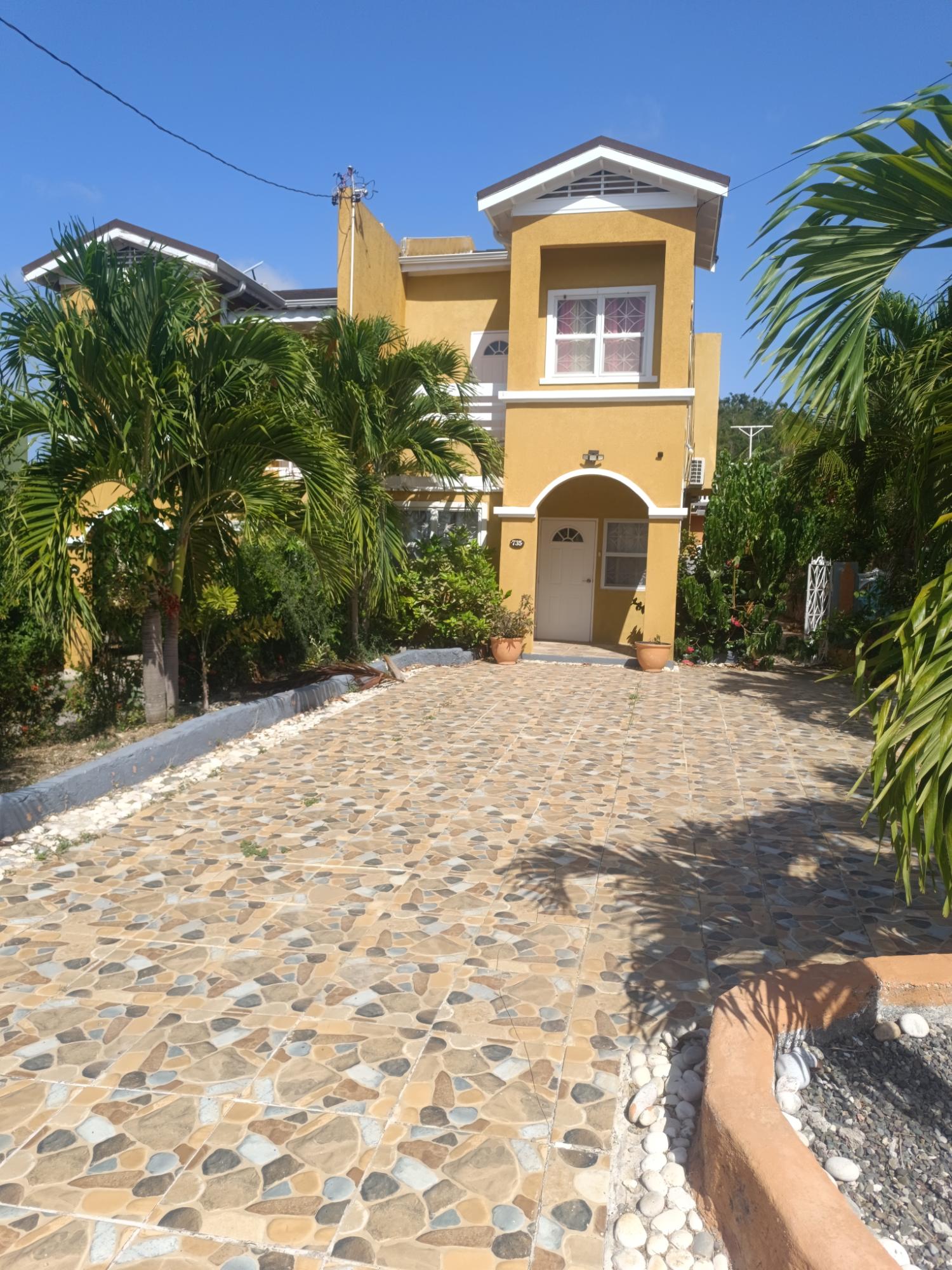 Townhouse For Rent: CALABASH ST, VISTAS OF SA, Belle Air | $1,200 photo 3
