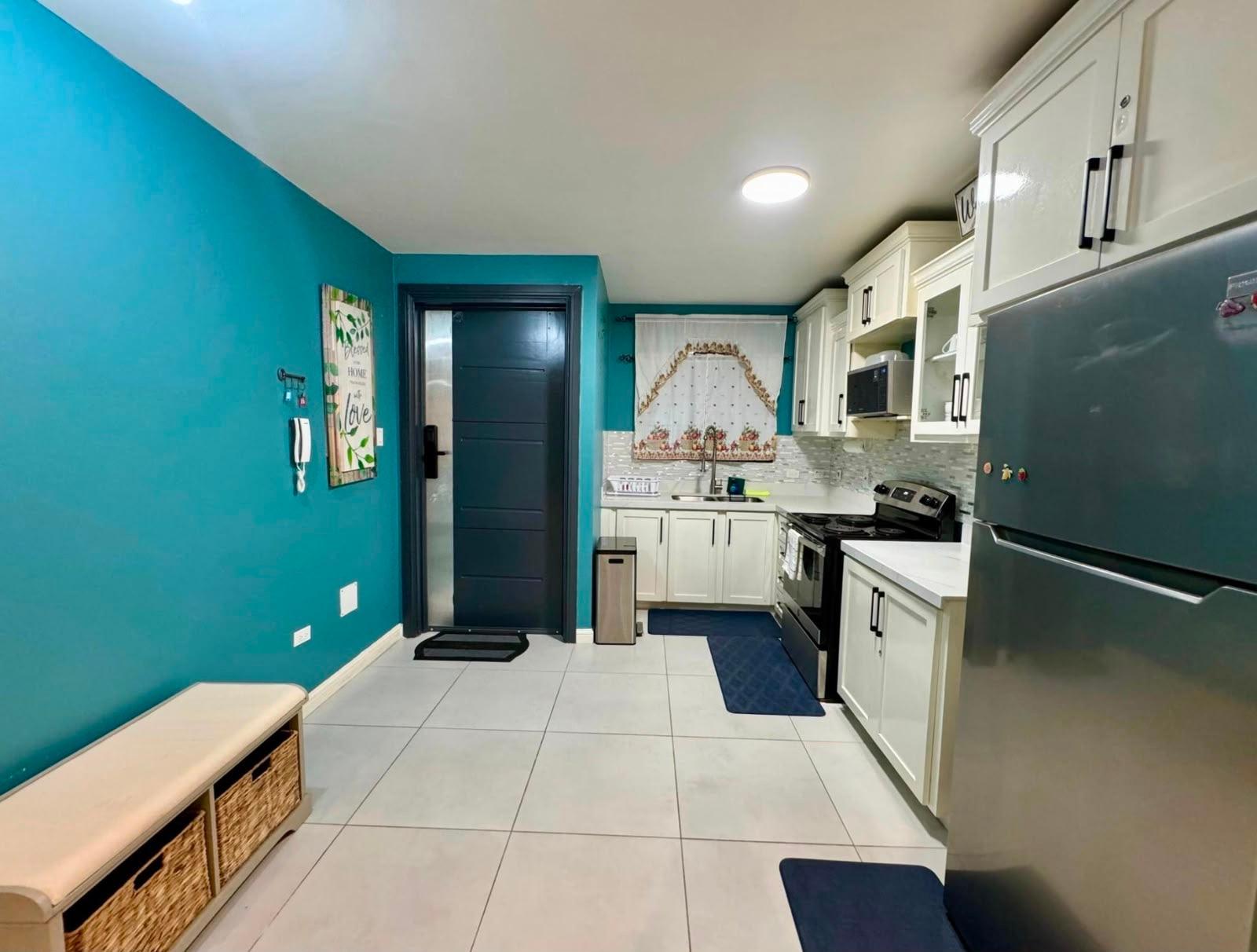 Apartment For Sale: MADISON DRIVE, Kingston 19 | $42,000,000 photo 8