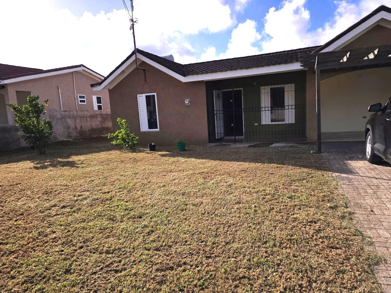House For Rent: STONEBROOK MANOR, Falmouth | $1,000
