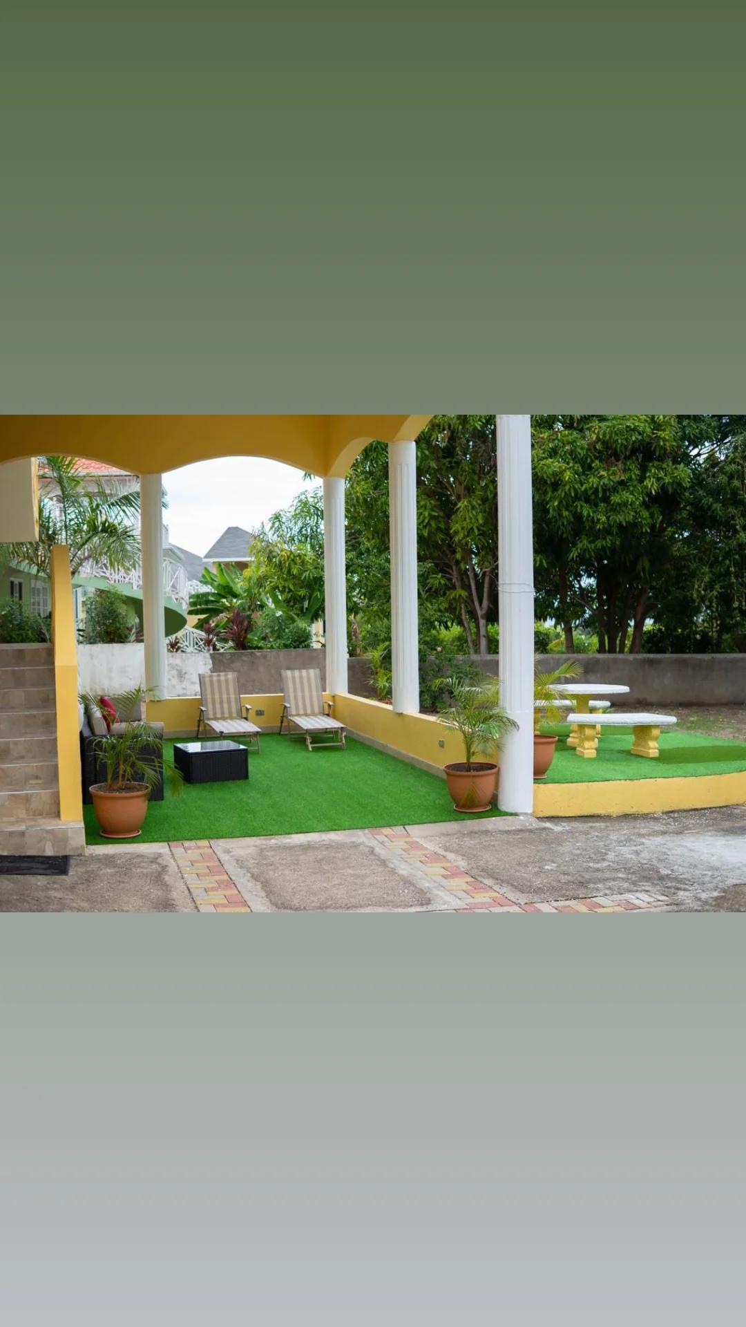 House For Rent: MAHOE DRIVE , PLANTATION, Plantation Village | $1,000 photo 3