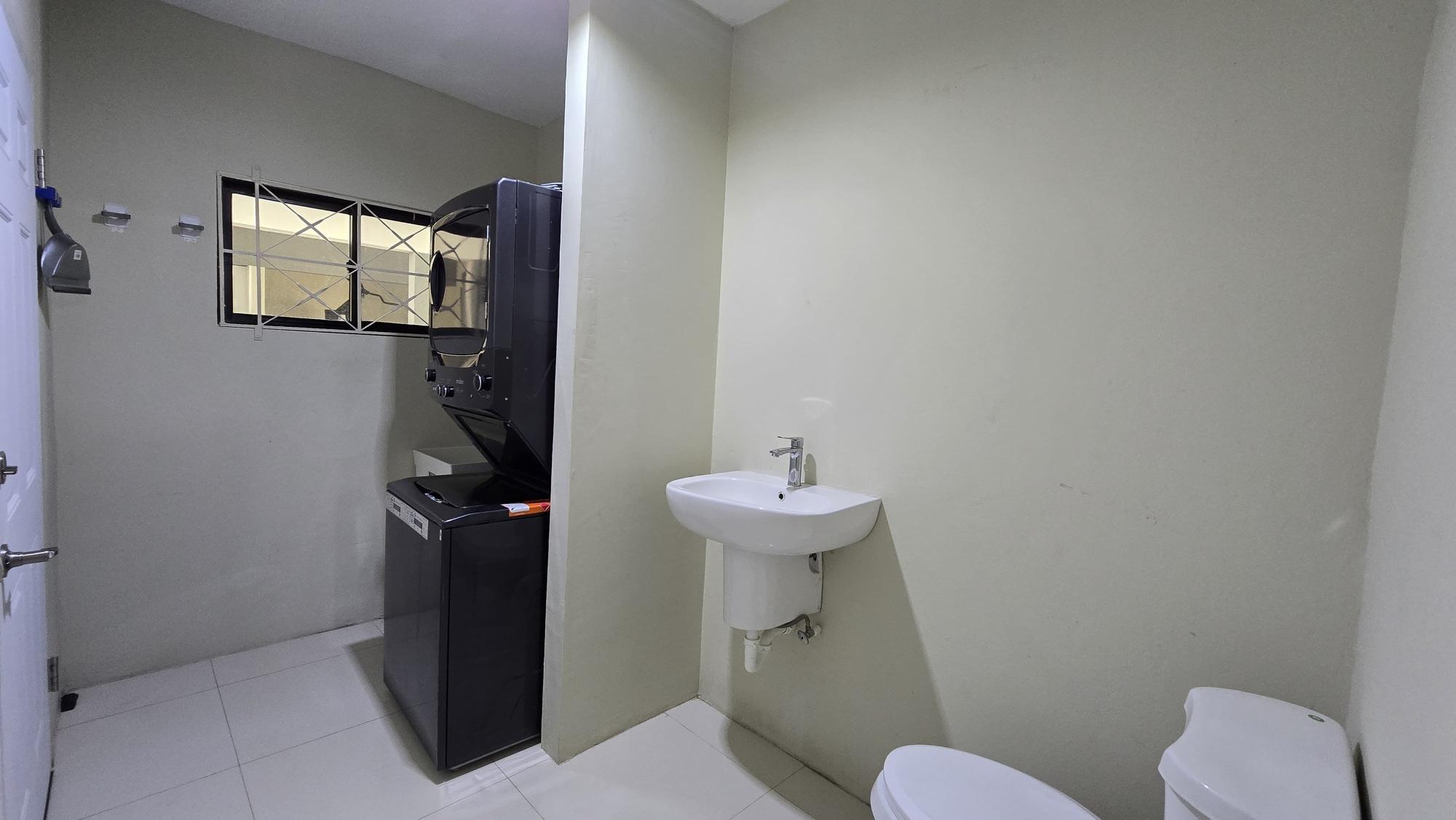 Apartment For Rent: PATTERSON AVENUE, IRONSHO, Ironshore | $2,200 photo 9